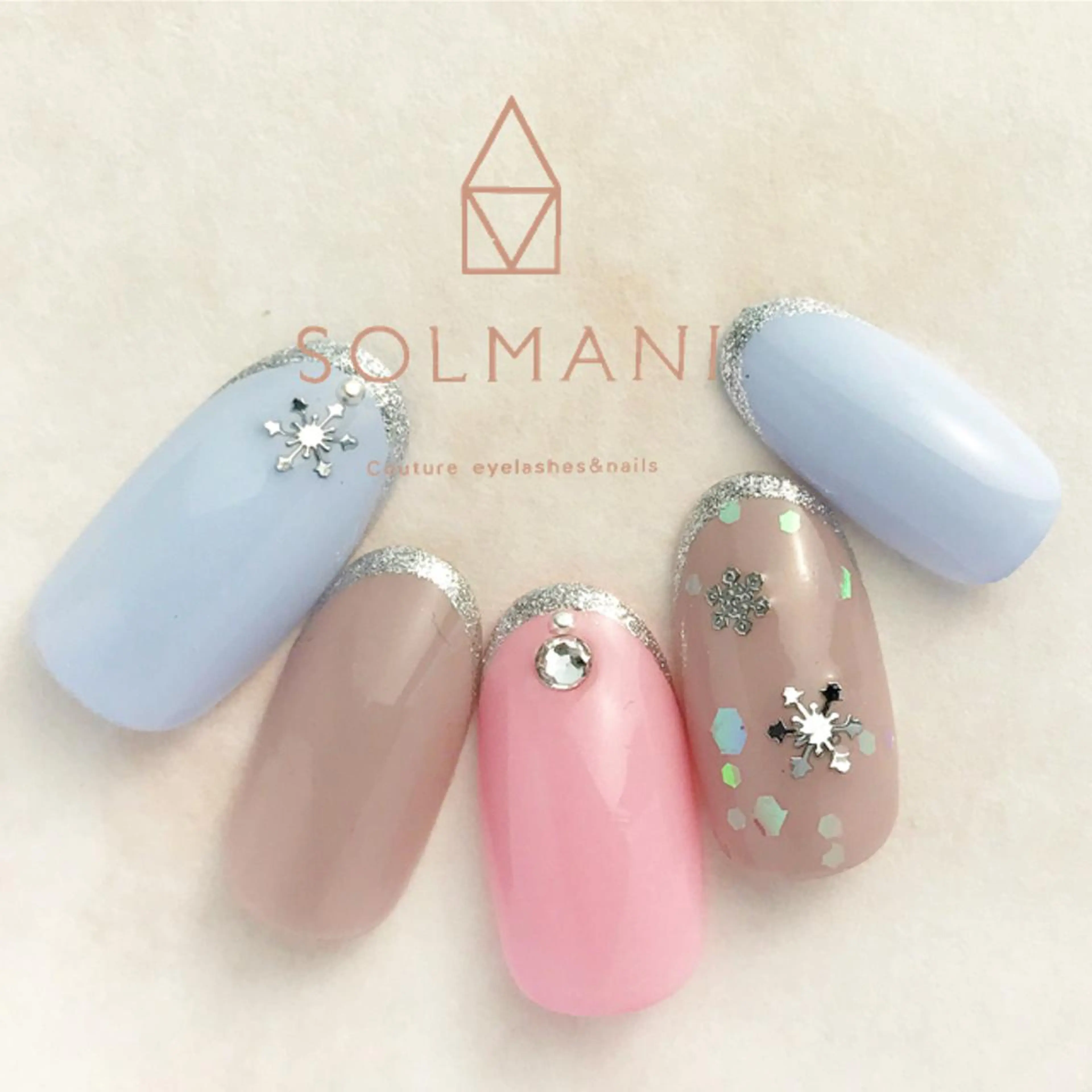 ネイル SOLMANI 予約担当のネイルデザイン