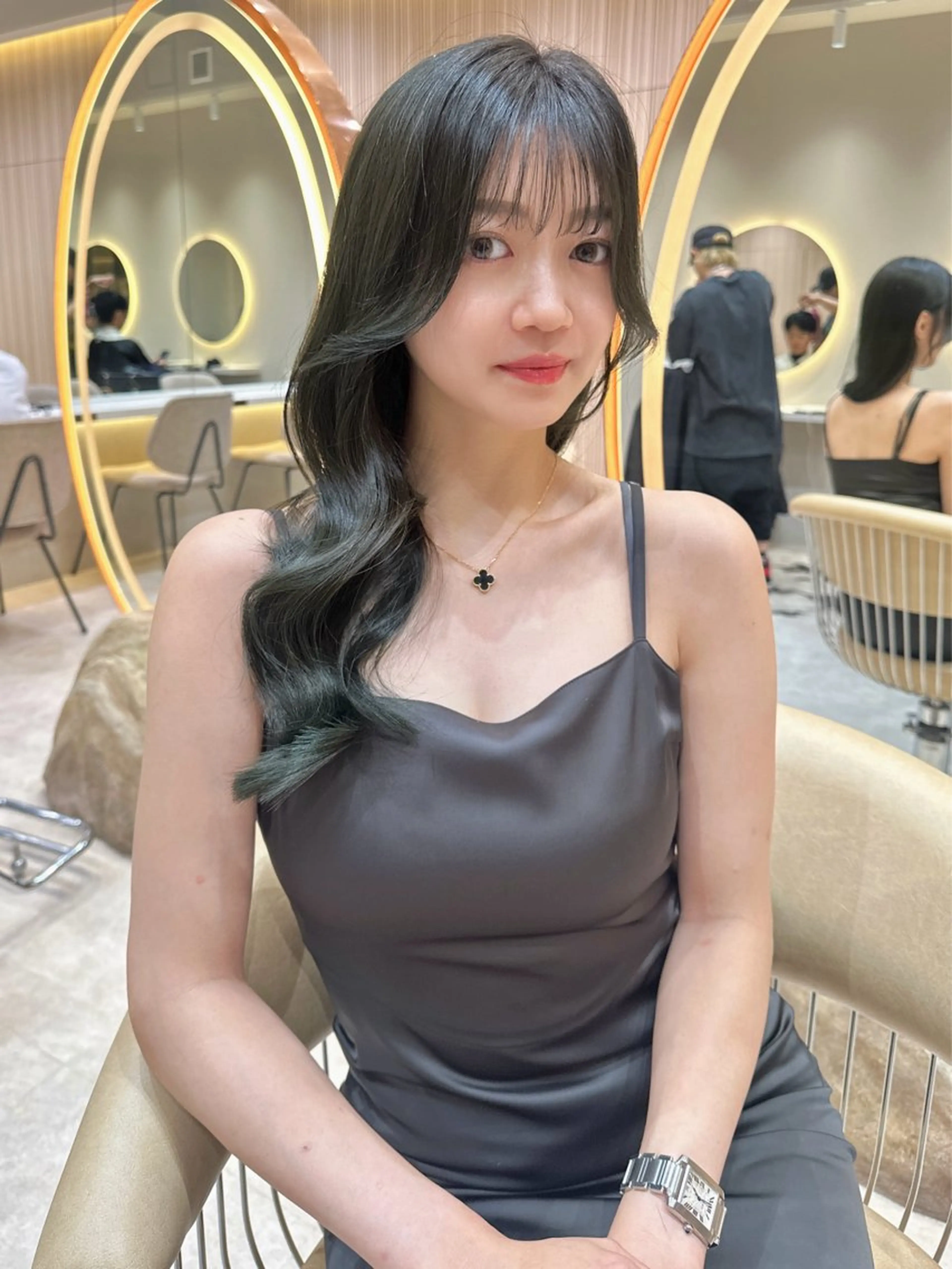 セミロング カラー カット ヘアカラー トリートメント レイヤー❣️縮毛矯正 川村利幸のヘアスタイル