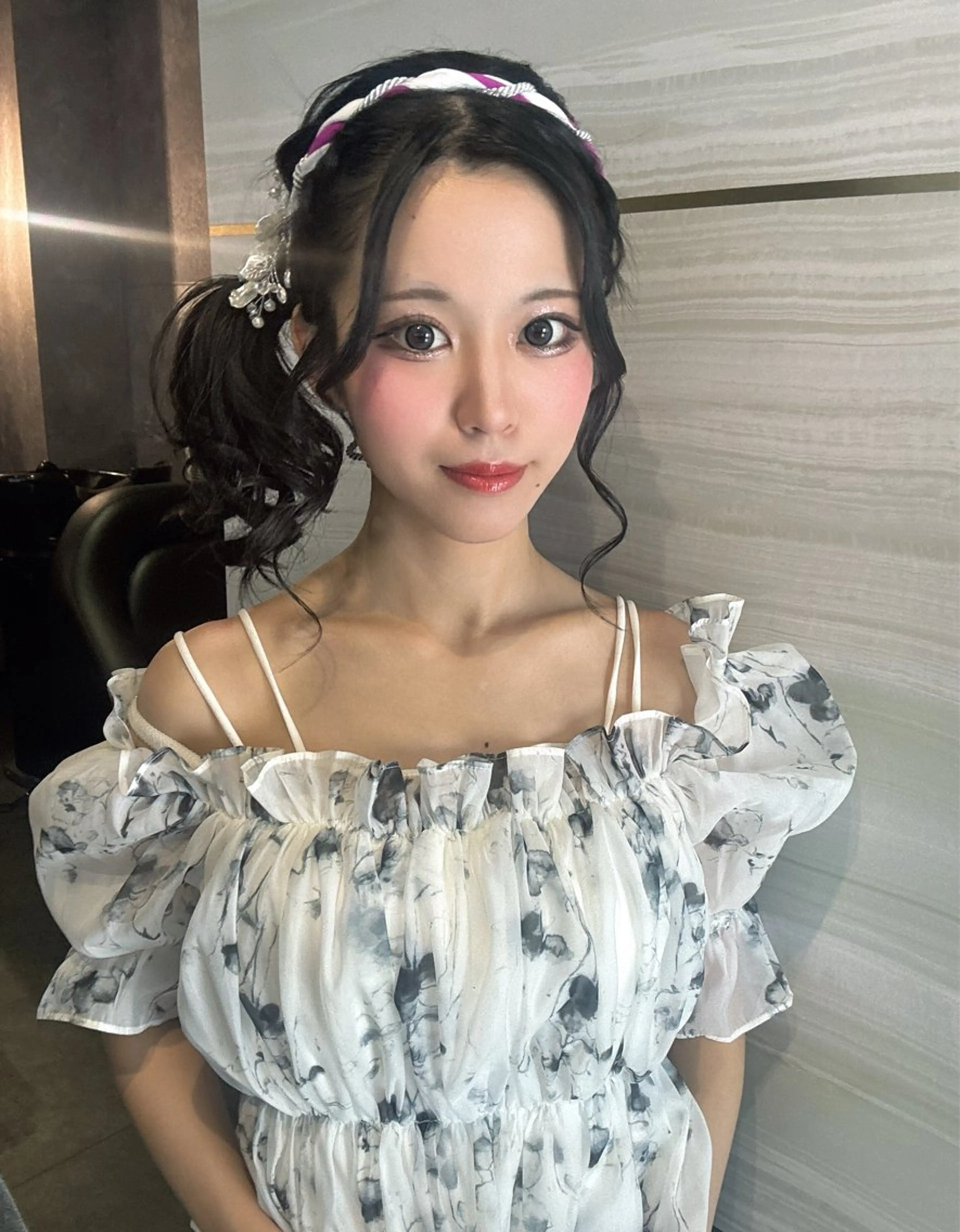 ミディアム 島崎 穂乃香のヘアスタイル