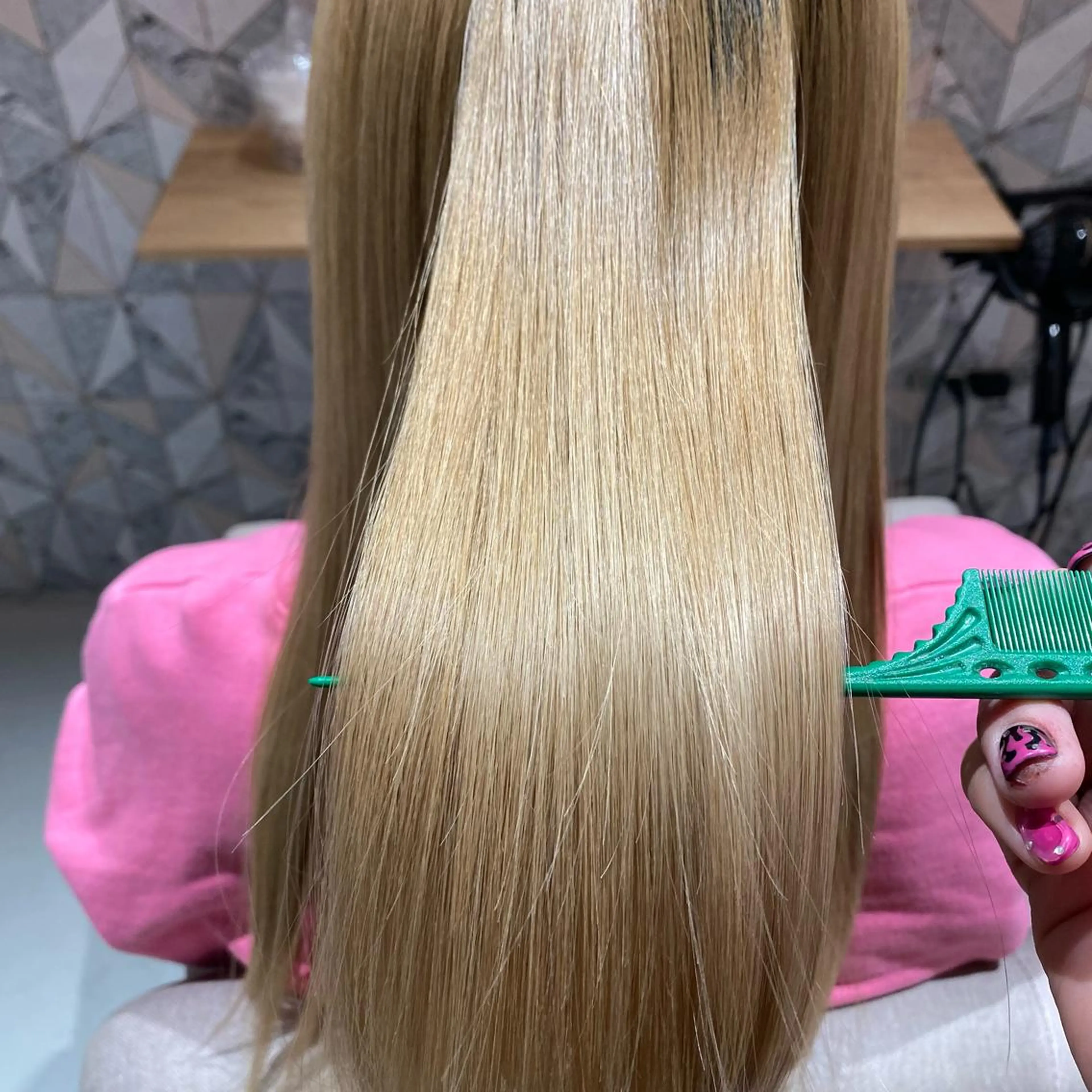 ショート カラー ネイル 髪質改善 トリートメント 🦄Rena 🦄のヘアスタイル