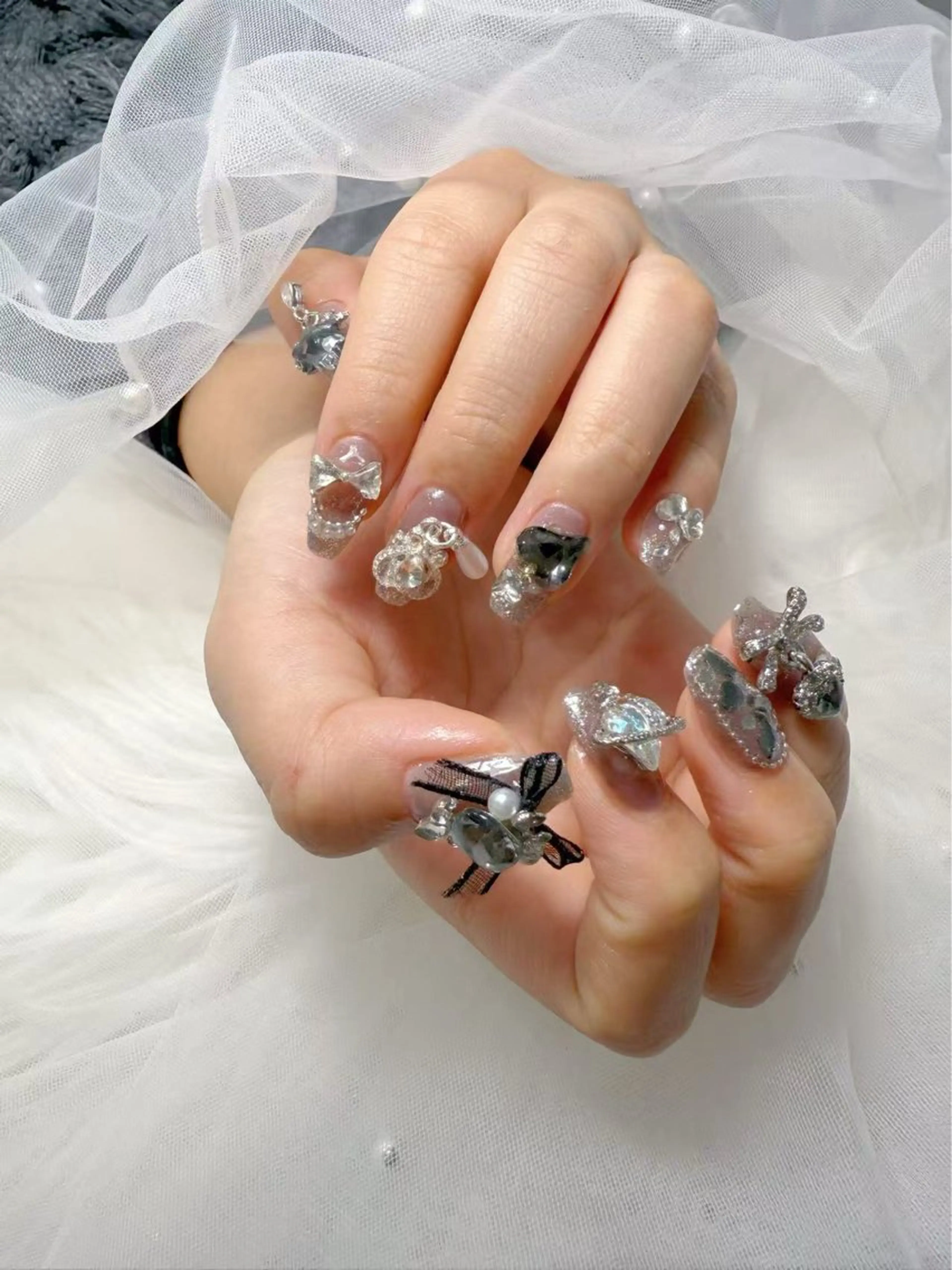 ネイル ハンドネイル 🌈 Laule'aのネイルデザイン