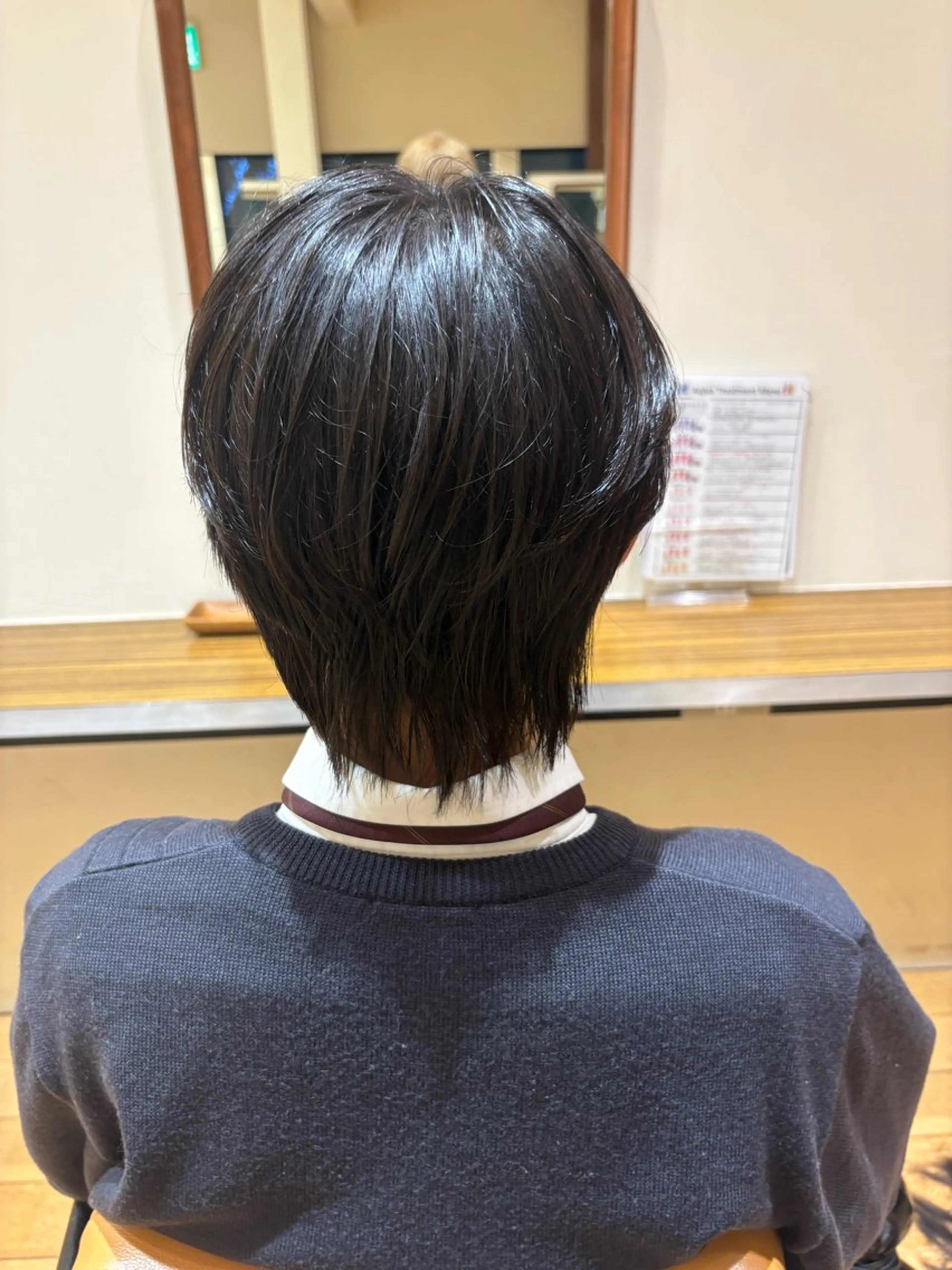 メンズウルフカットの写真