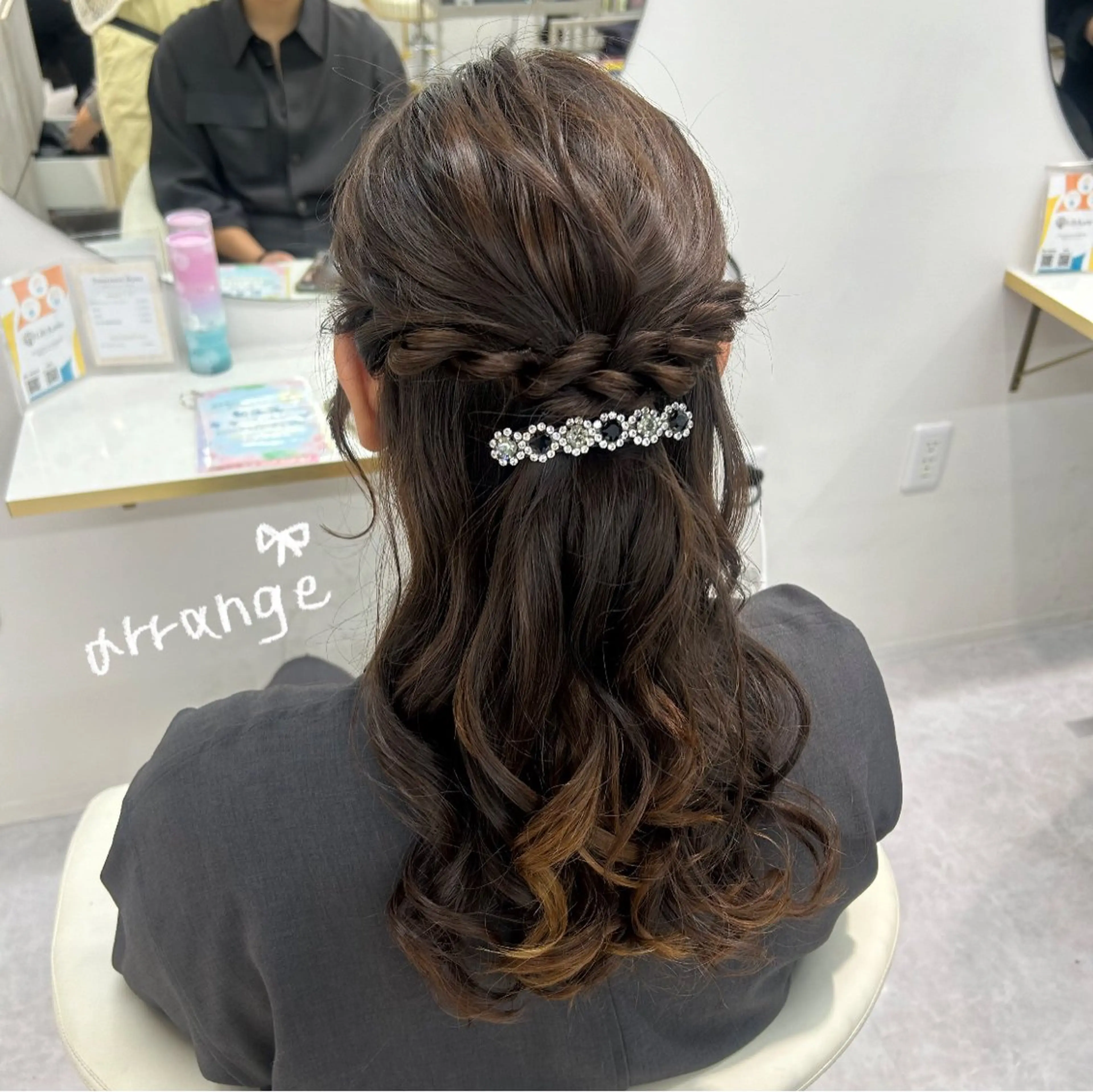 ロング ヘアセット 🧃暖色カラー/🪷 アレンジ/　yunaのヘアスタイル