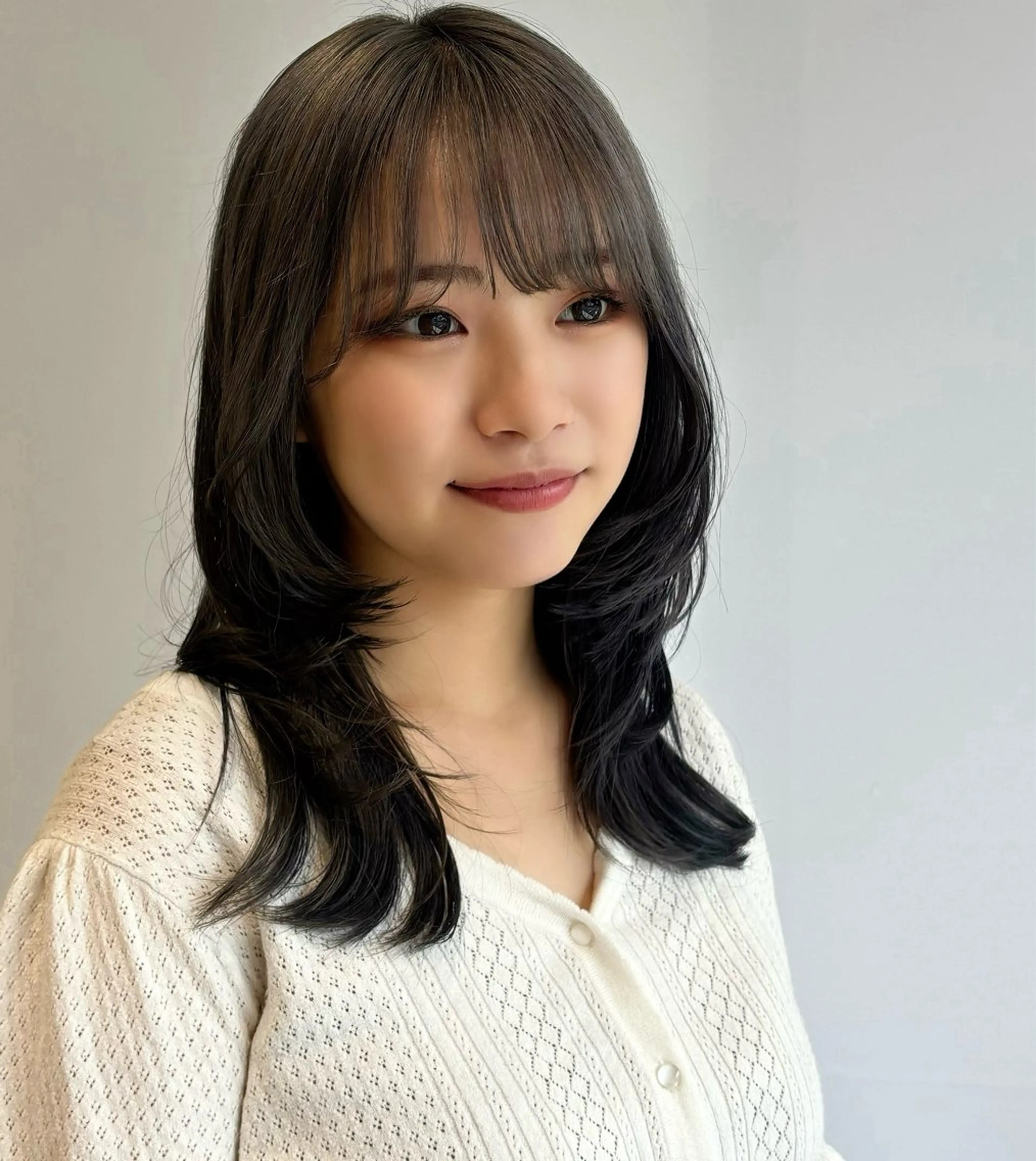 ロング カラー ケアカラー 髪質改善 レイヤーカット ロング トリートメント ヘアカラー トリートメント 透明感カラー/ くびれヘア/ユウユのヘアスタイル