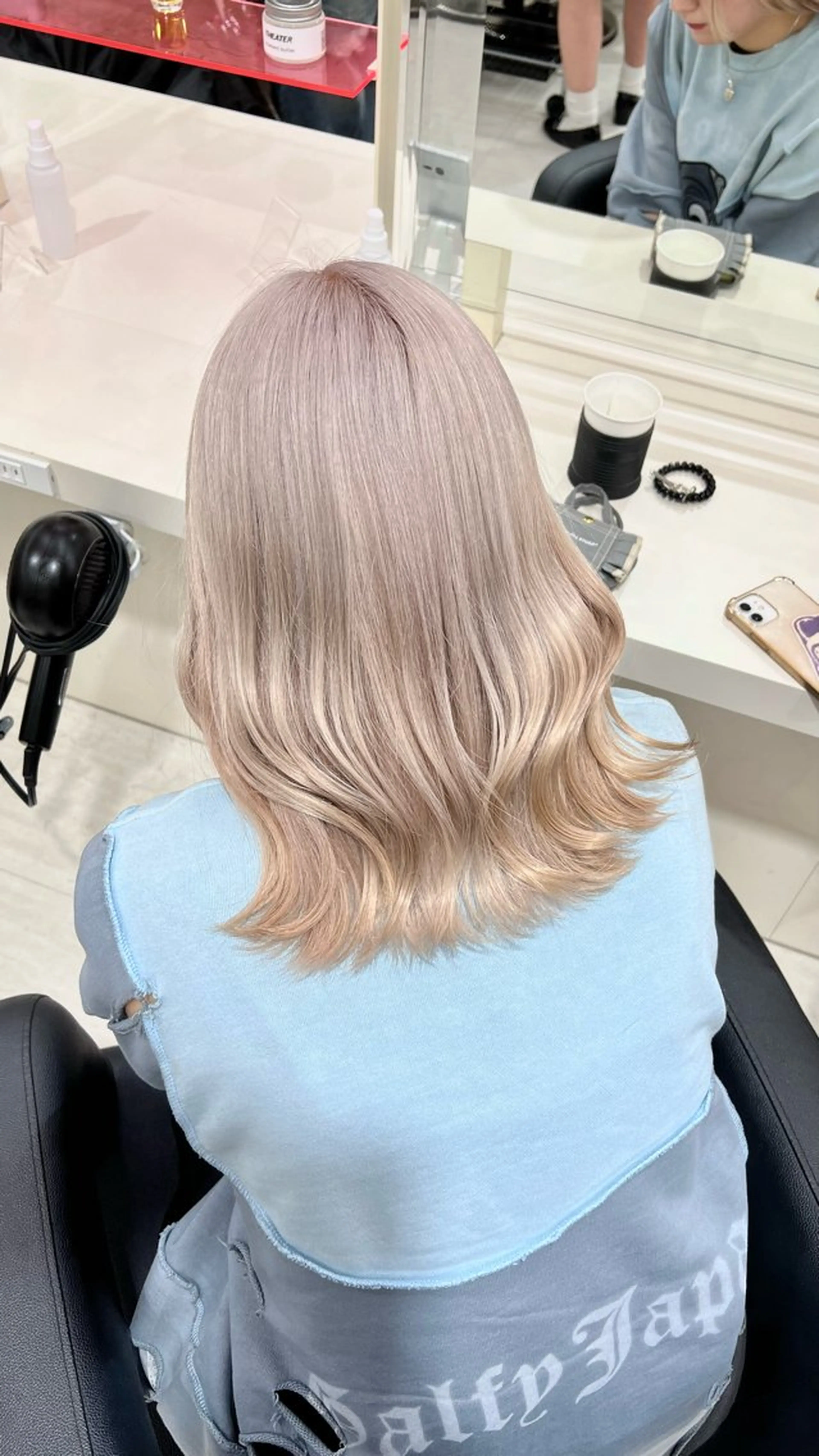 セミロング カラー ヘアアレンジ ヘアカラー 韓国レイヤー＆ピンク 艶髪🩶maikoのヘアスタイル