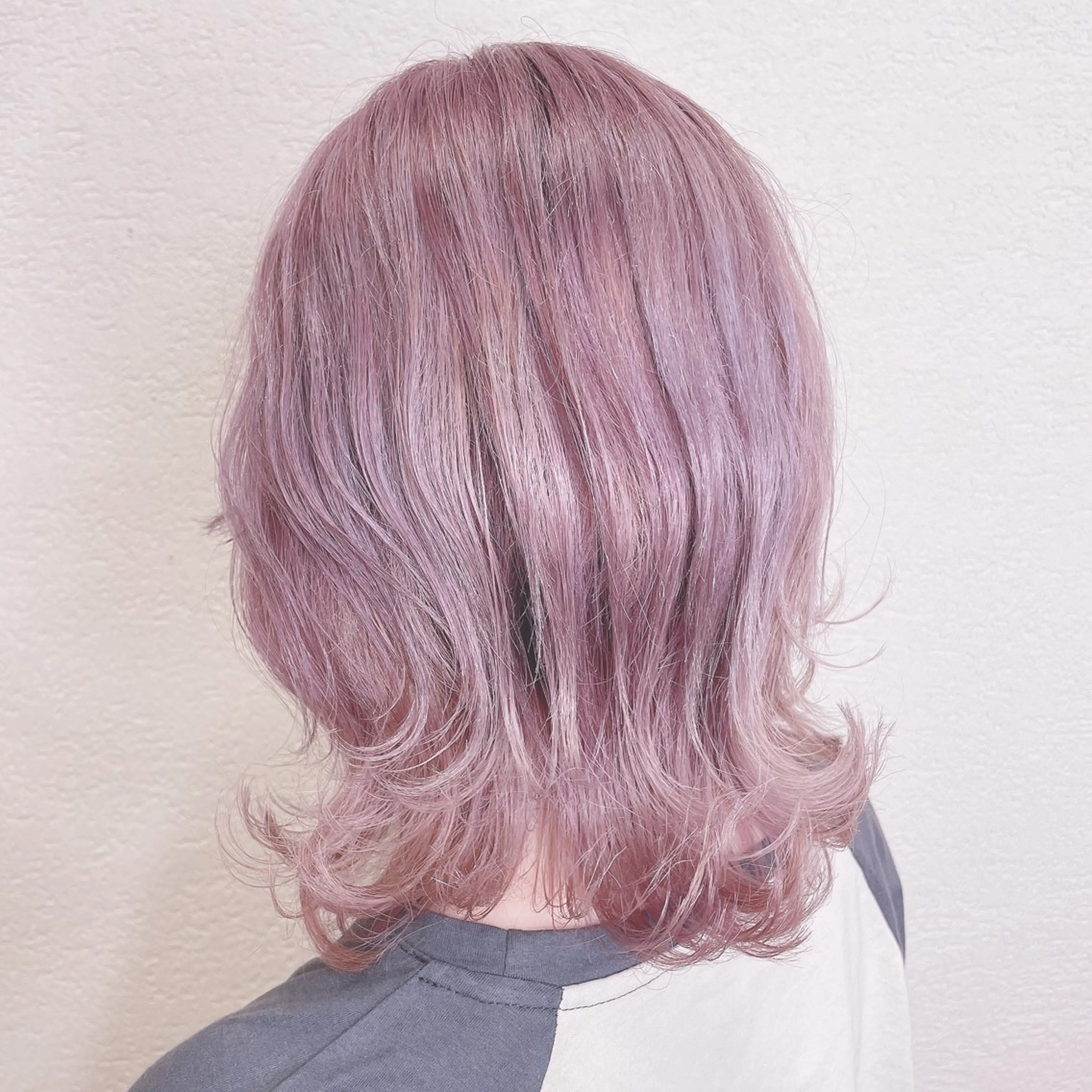 ミディアム カラー ピンクカラー ホワイトピンク カット ヘアカラー トリートメント ❣️モードケイズ塚口 和田一将のヘアスタイル