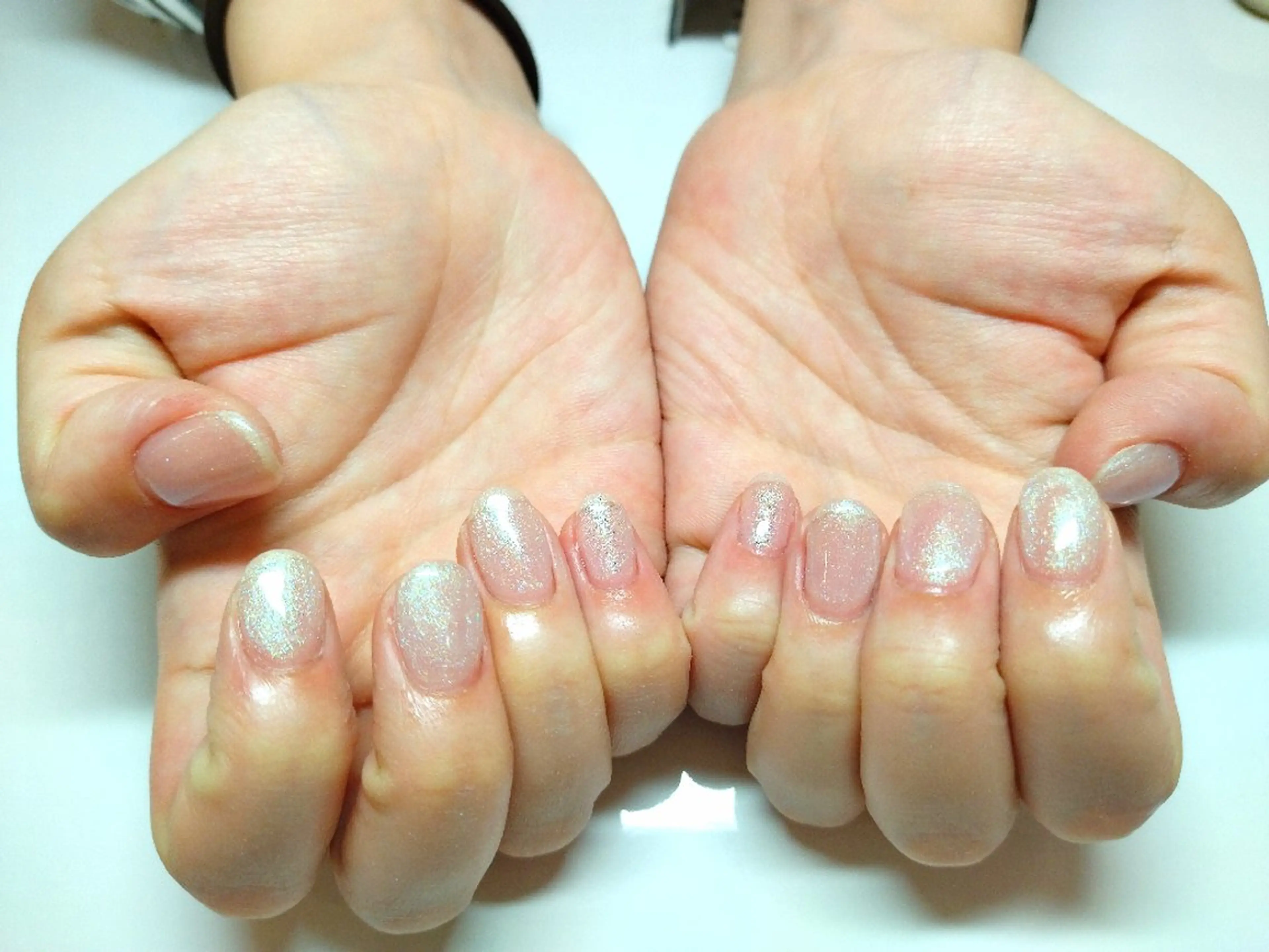 ネイル ホワイト 鐙 桃華のネイルデザイン