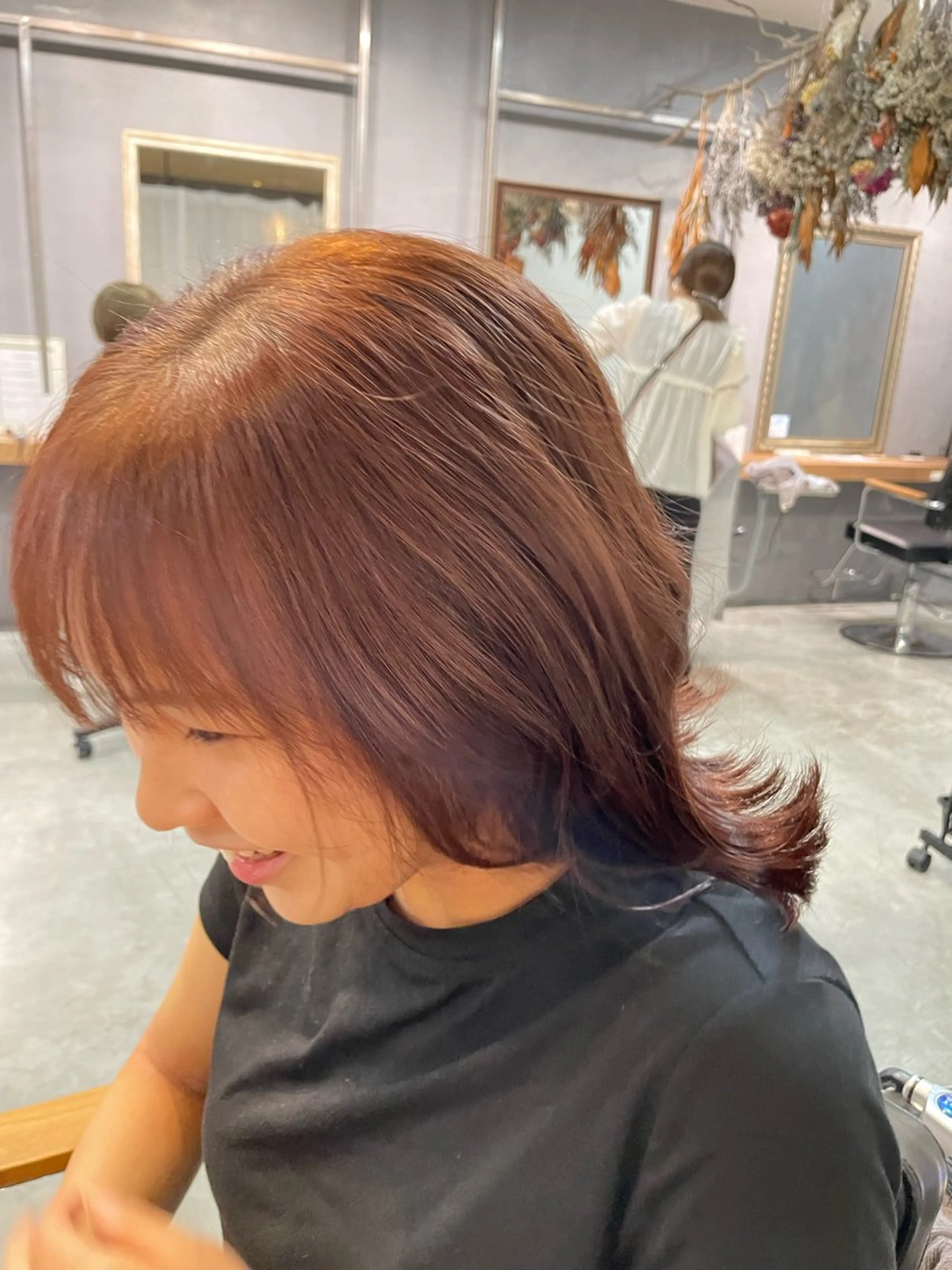 ミディアム カラー オレンジ ピンクカラー カット ヘアカラー 顔周りカット 🎀サヤカ🎀のヘアスタイル