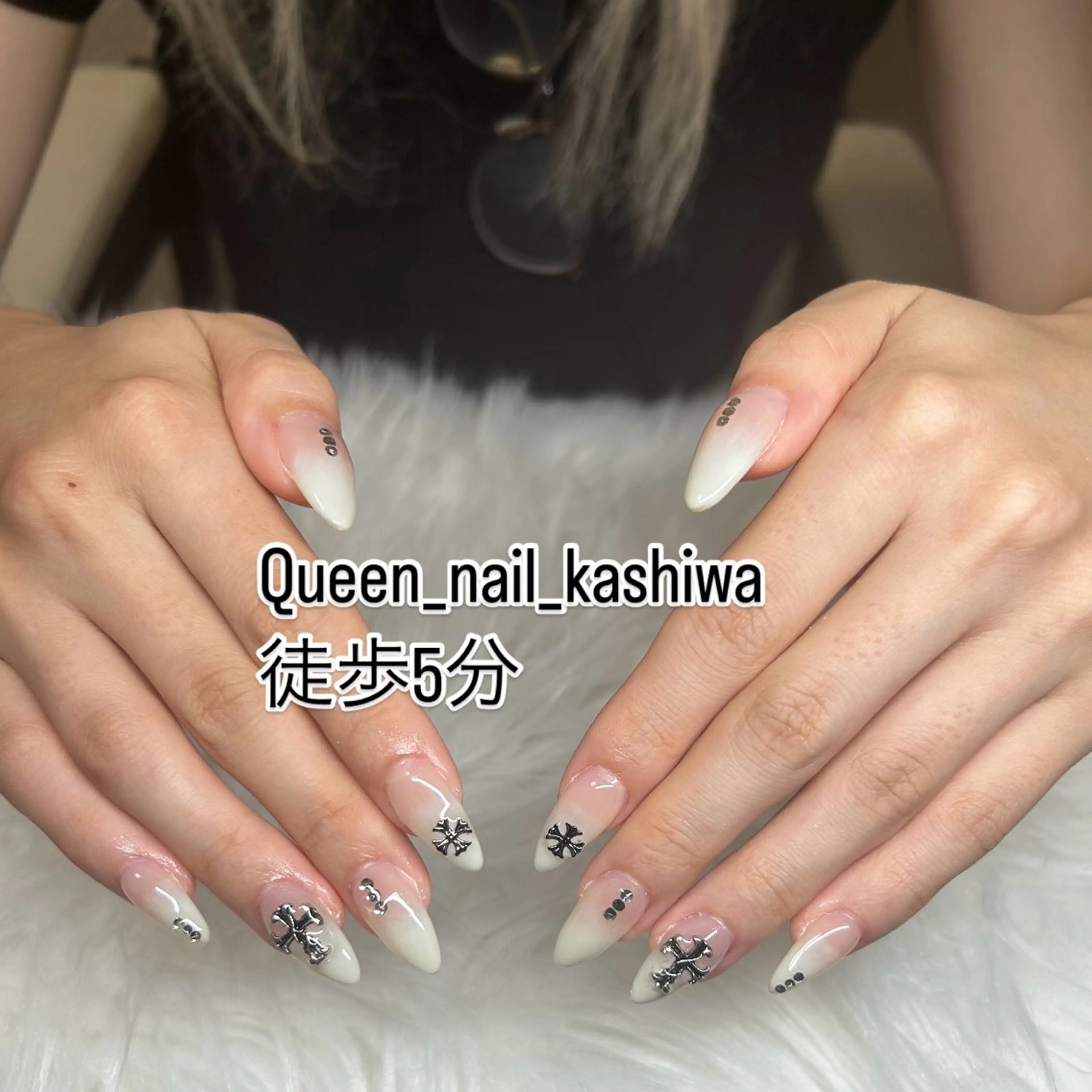 ネイル Queen Nail 　クイーンネイルのネイルデザイン