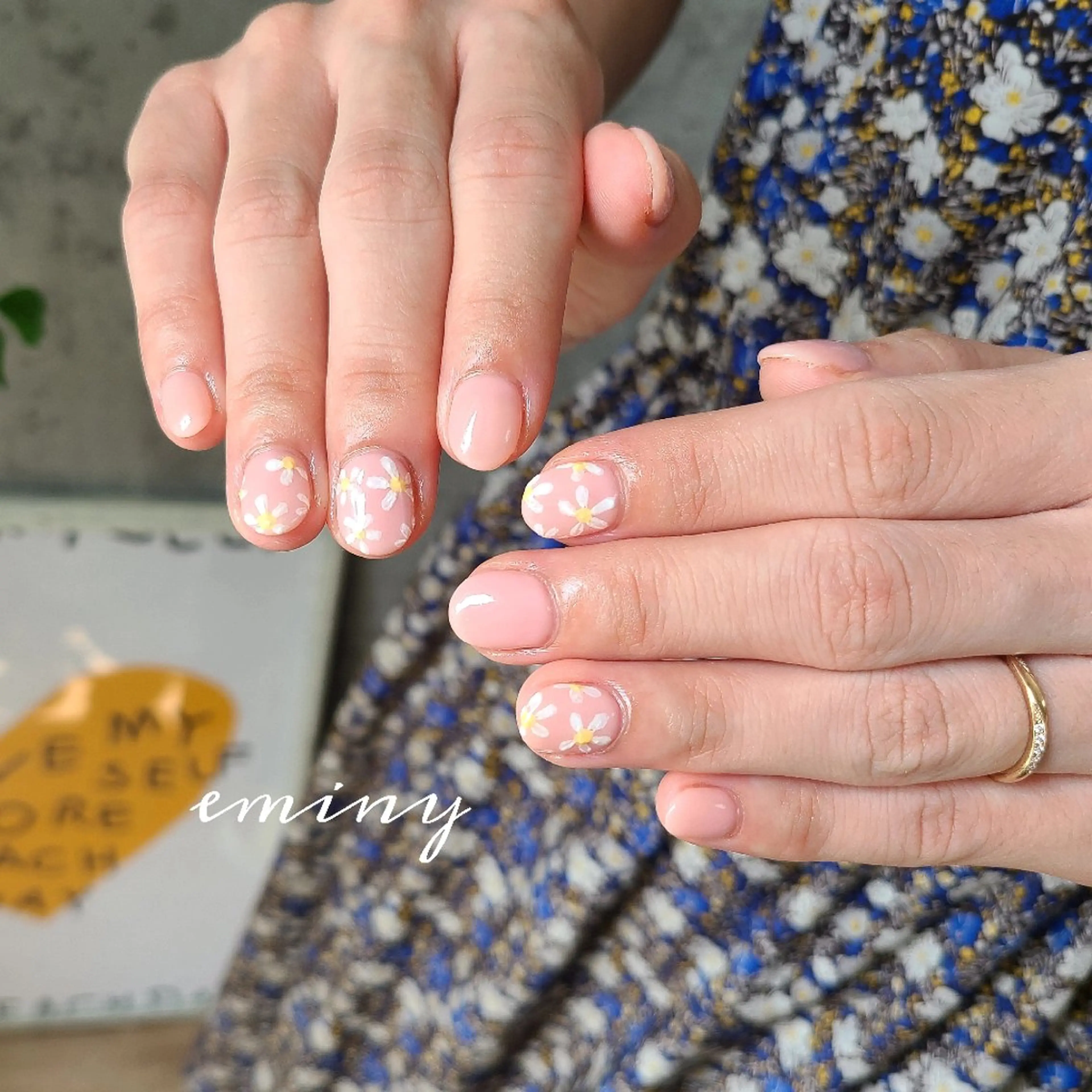 ネイル オフィスネイル ピンク ショートネイル nail salon  eminyのネイルデザイン