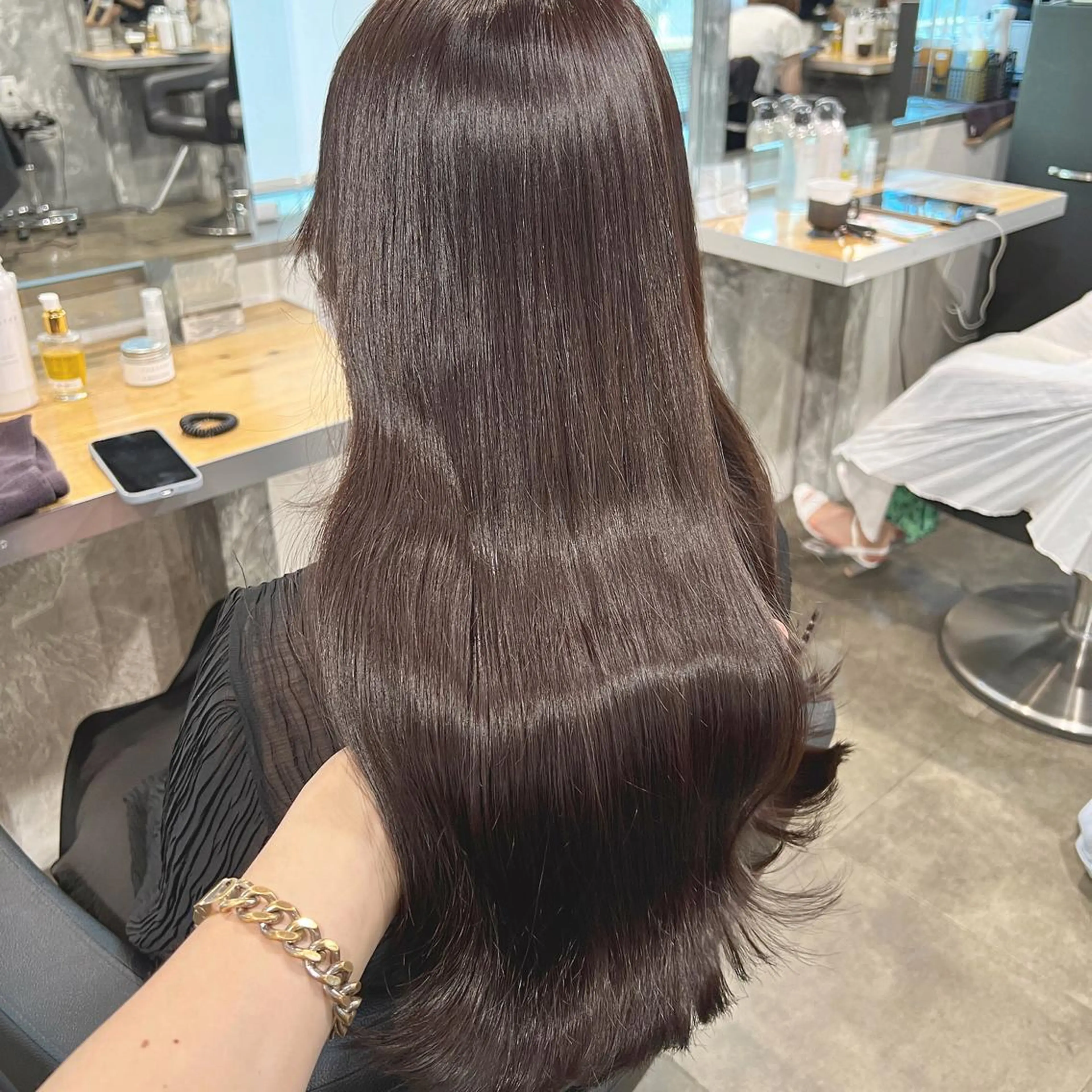 セミロング ヘアアレンジ ヘアカラー トリートメント ヘッドスパ ヘアセット 韓国風ベージュ🤎 赤みなし🌿横浜🤎のヘアスタイル