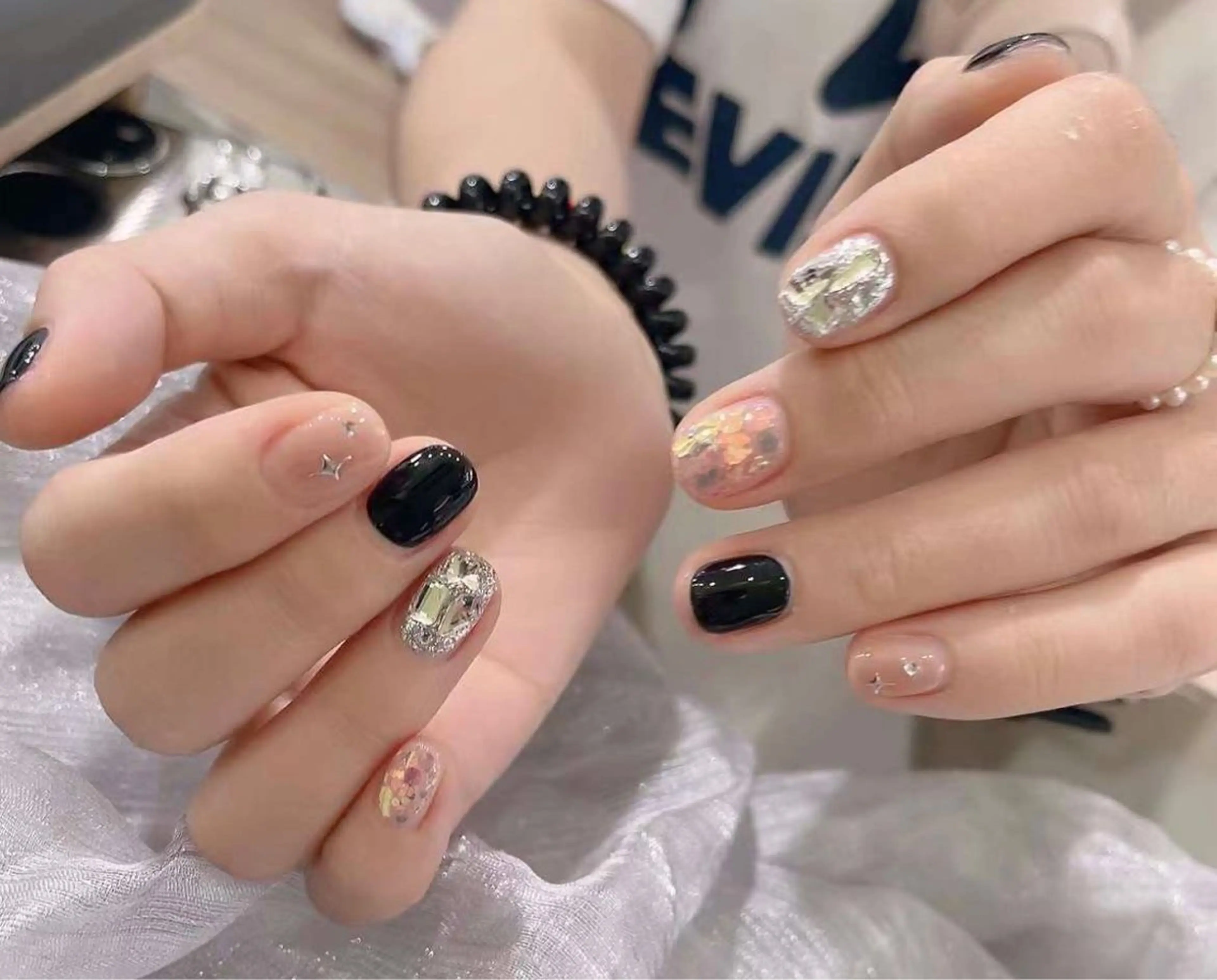 💅 （ミニモ限定割引） HAND時間内持込みデザイン(両手アート6本)初回ソフトジェルオフ無料の写真