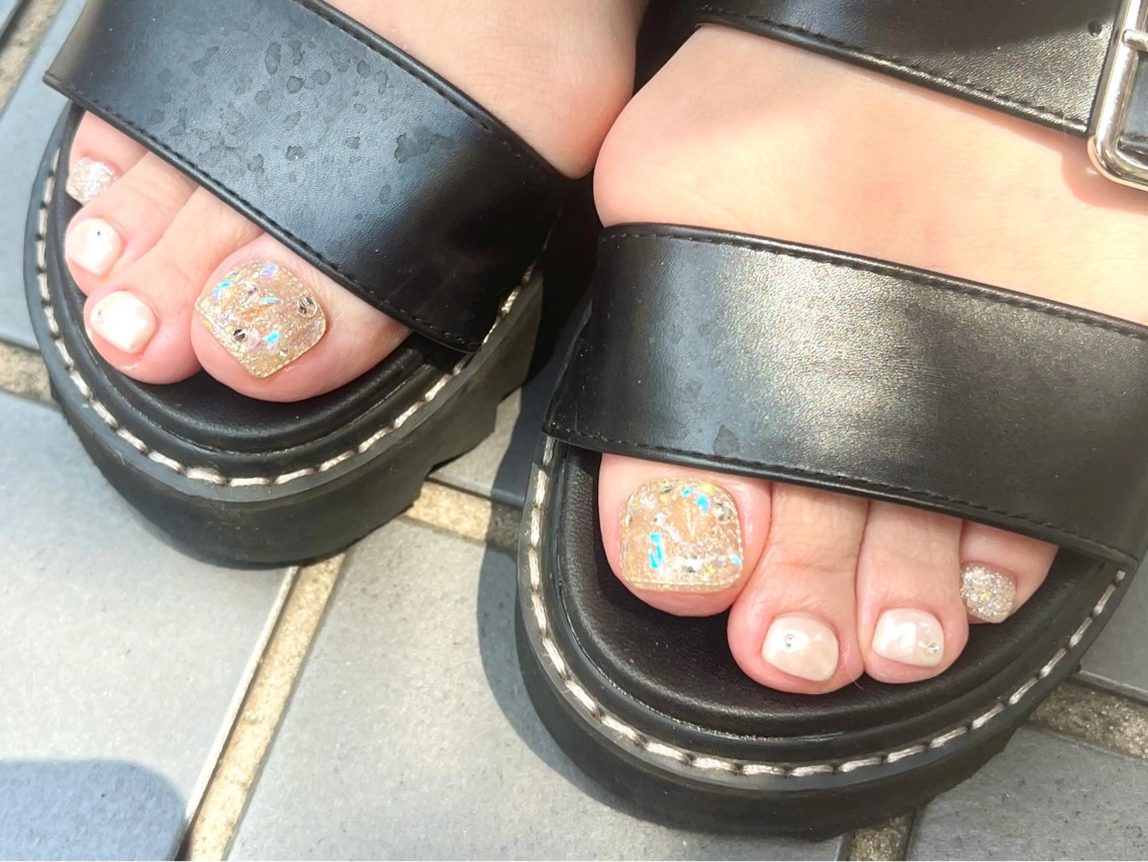 🫧foot親指design他ワンカラー(オフケア込！)の写真