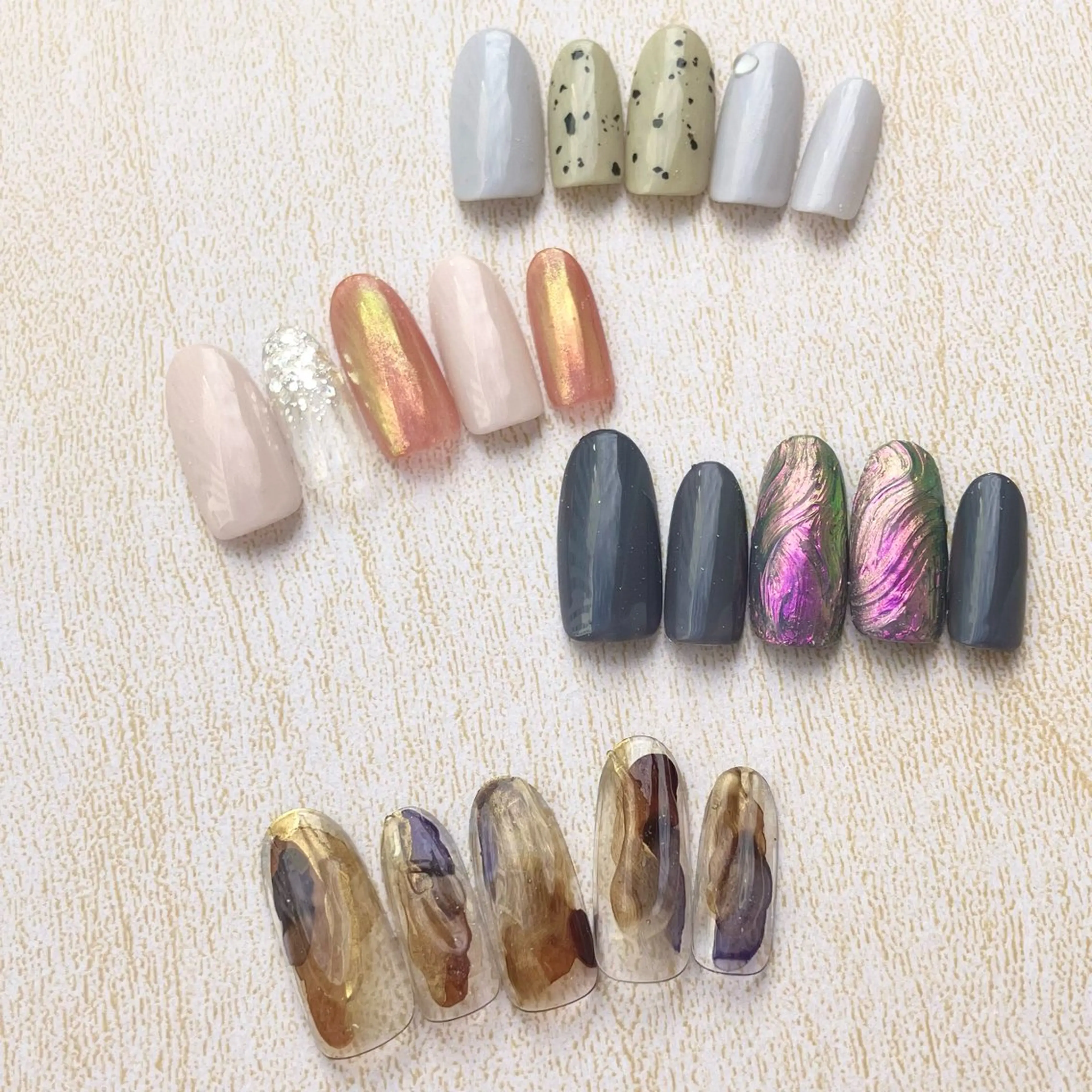 ネイル ハンドネイル ウシク ミユキのネイルデザイン