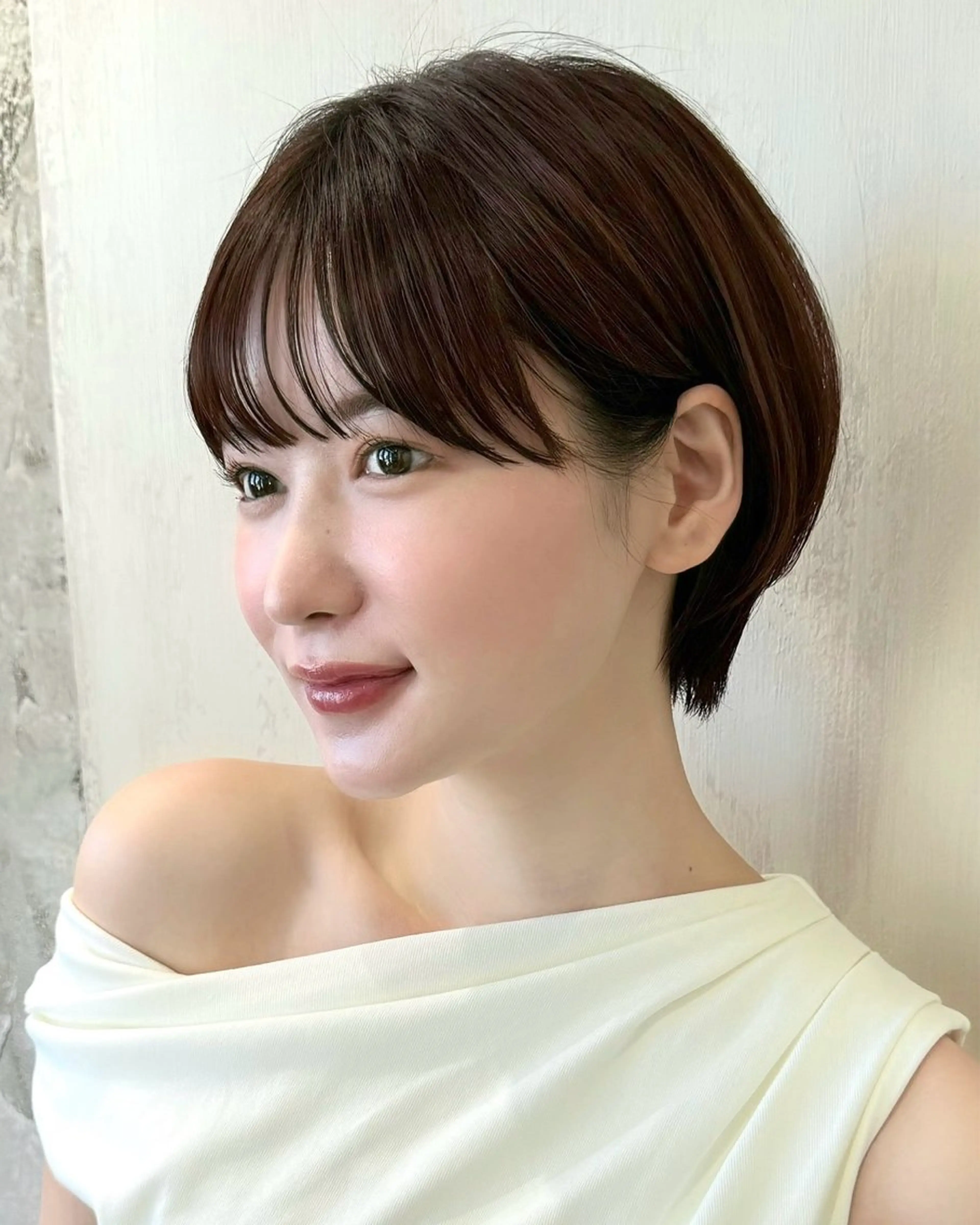 ショート カラー カット ヘアカラー トリートメント 💍新宿ショート 💍岩田莉奈のヘアスタイル