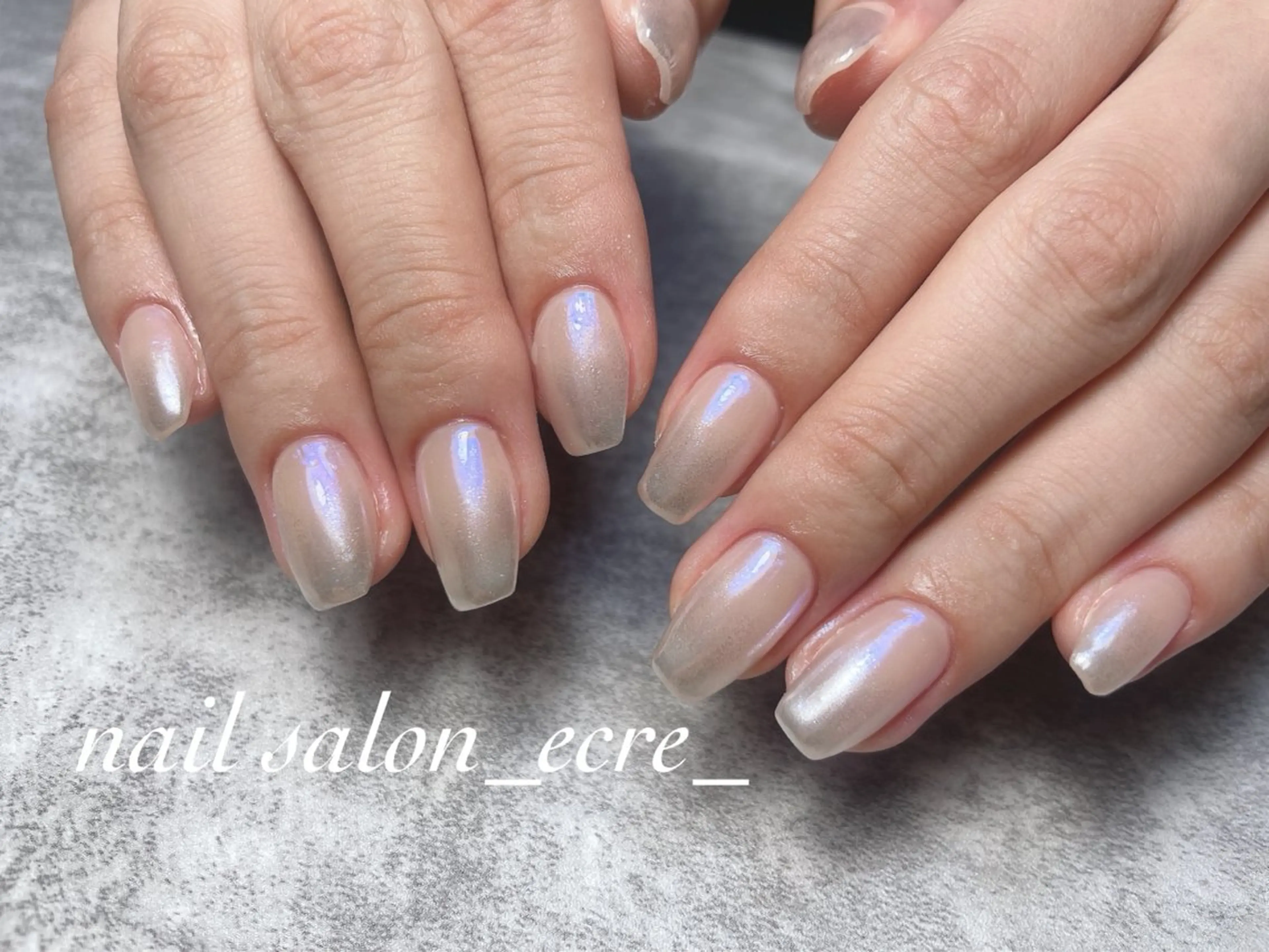ネイル オーロラネイル ミラーネイル シルバー nail salon _ecre_のネイルデザイン