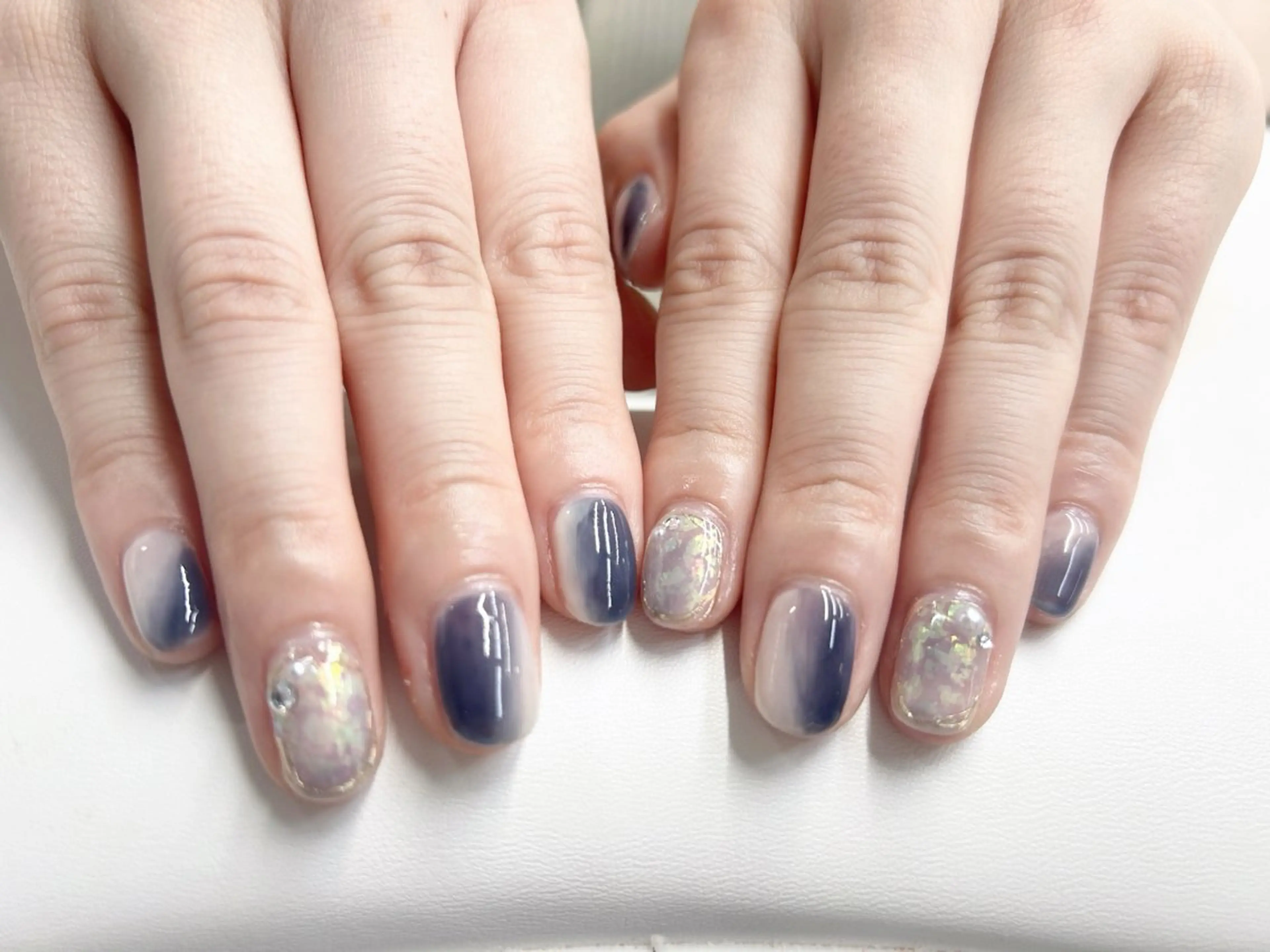 ネイル ブルー 桜ネイル 大理石ネイル(マーブル) ミラーネイル ニュアンスネイル ハンドネイル Forca total studio所属・Forca Airaのネイルデザイン