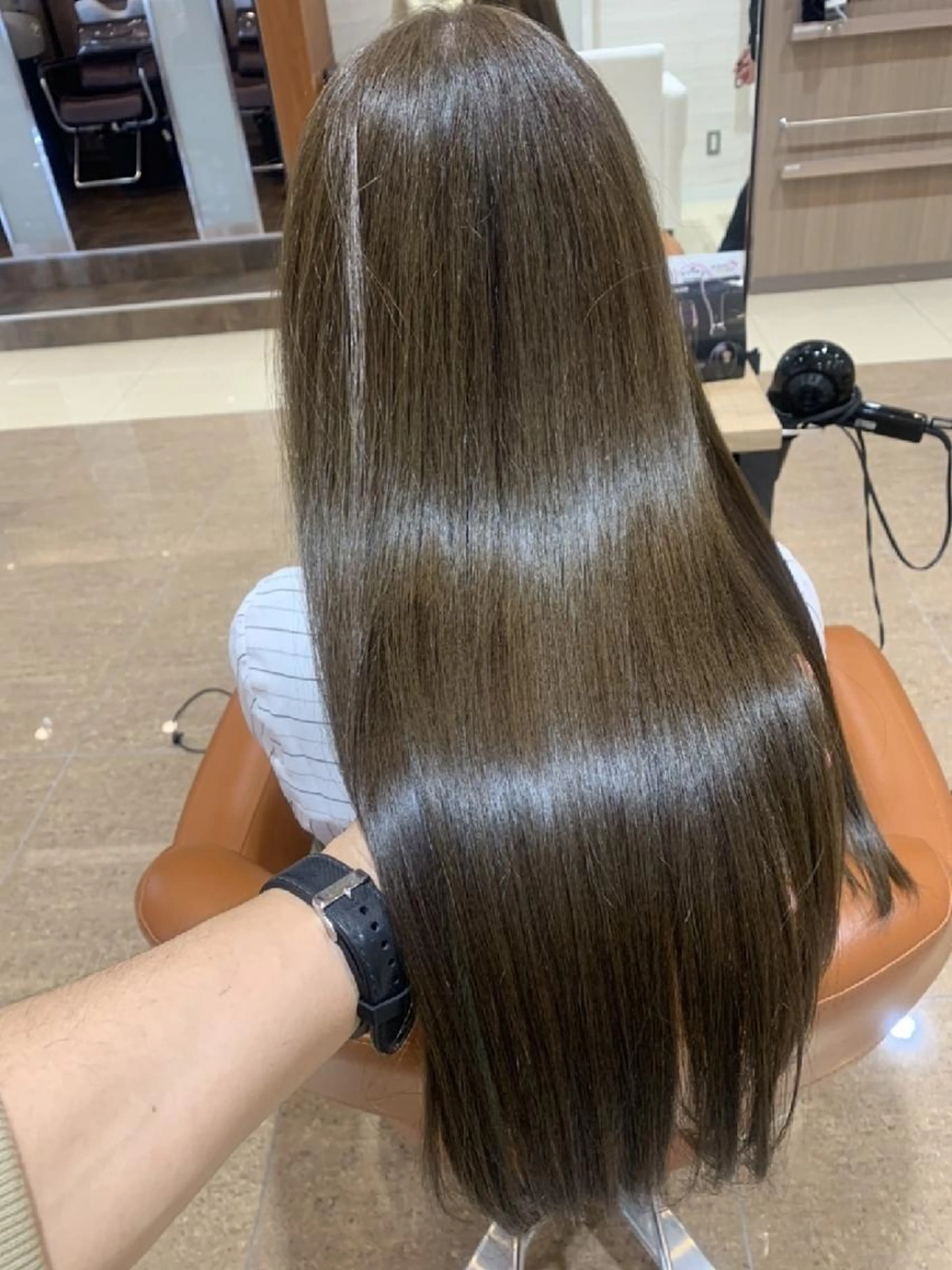 🦖🥑寒色系カラー＋トリートメント🤖🧢の写真