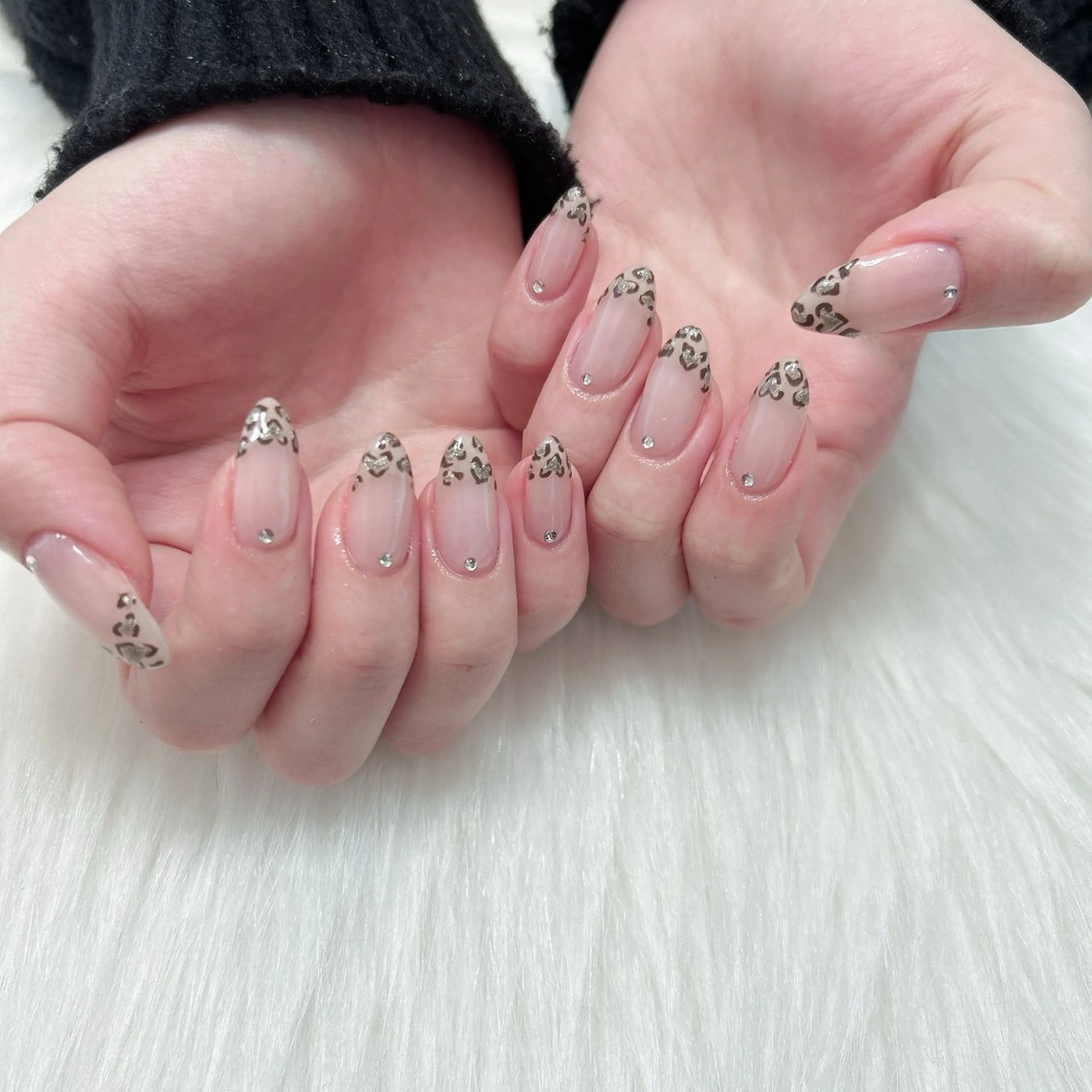 ネイル アニマル柄 フレンチネイル ハート 持ち込み ハンドネイル フットネイル Adite nailのネイルデザイン