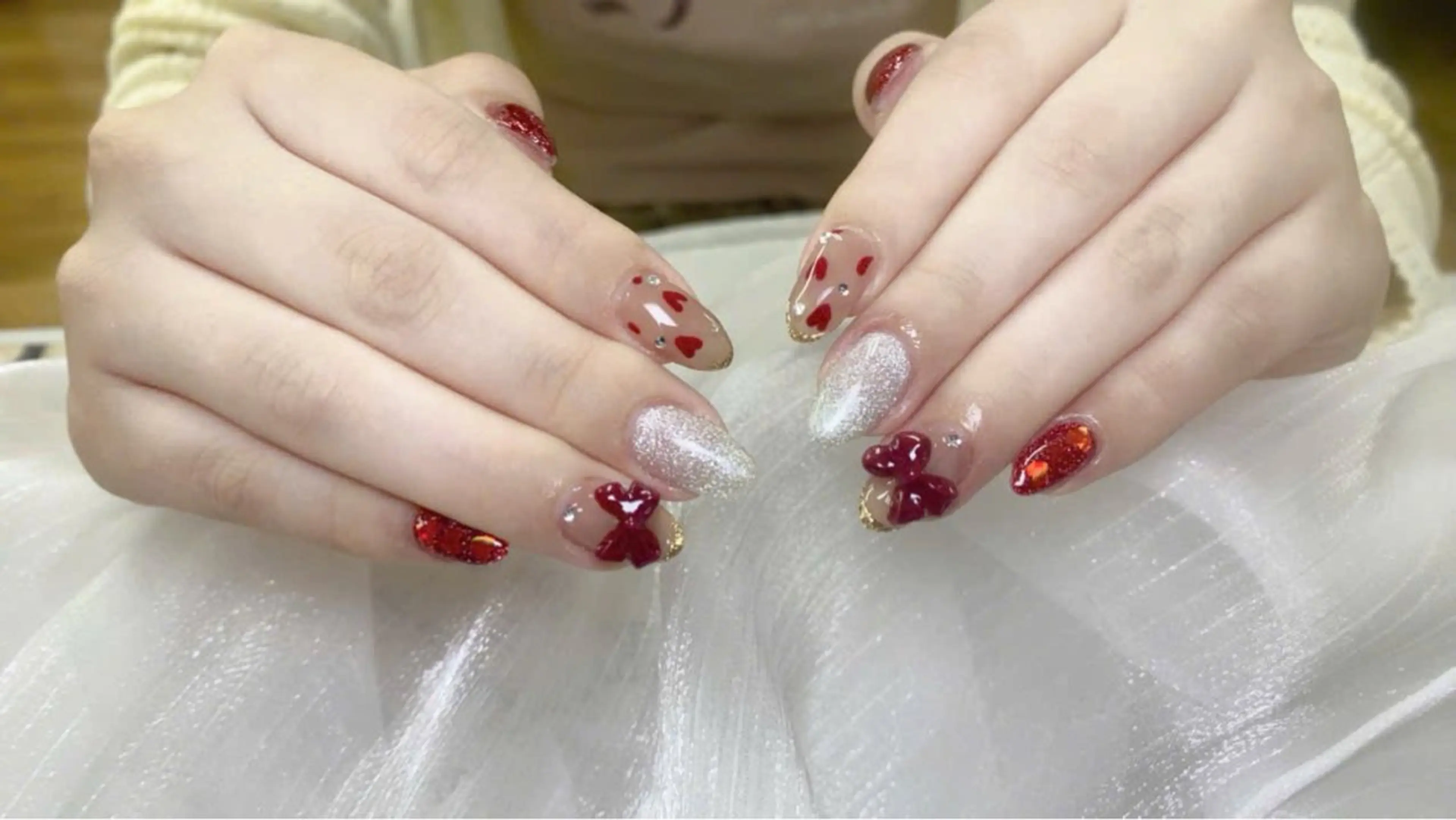 ネイル フットネイル フレンチネイル 韓国ネイル マグネットネイル ニュアンスネイル ハンドネイル ハンドケア Hara Nail 【パラジェル使用】のネイルデザイン