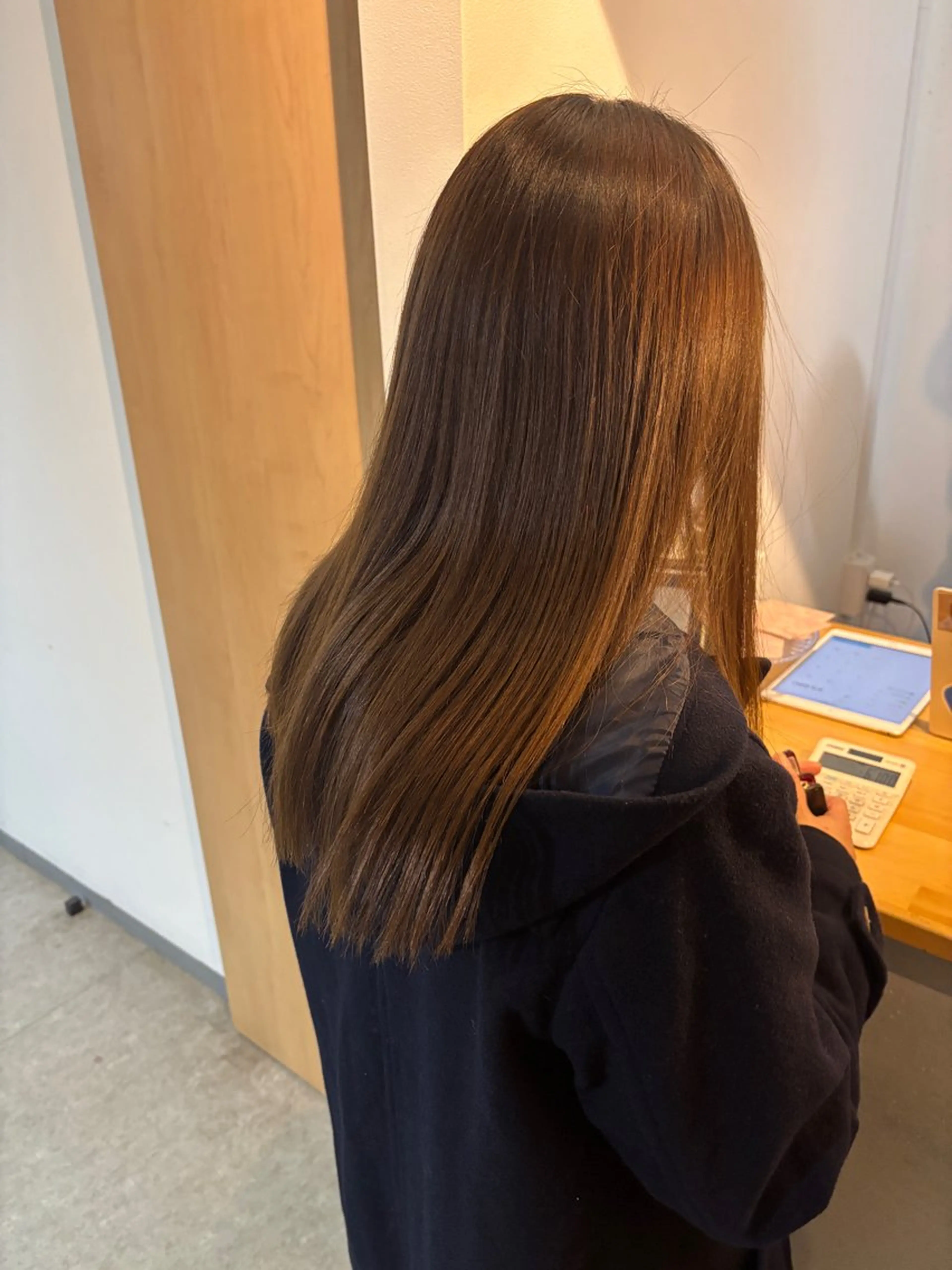 セミロング カラー ブリーチカラー🤍 髪質改善🌟のヘアスタイル