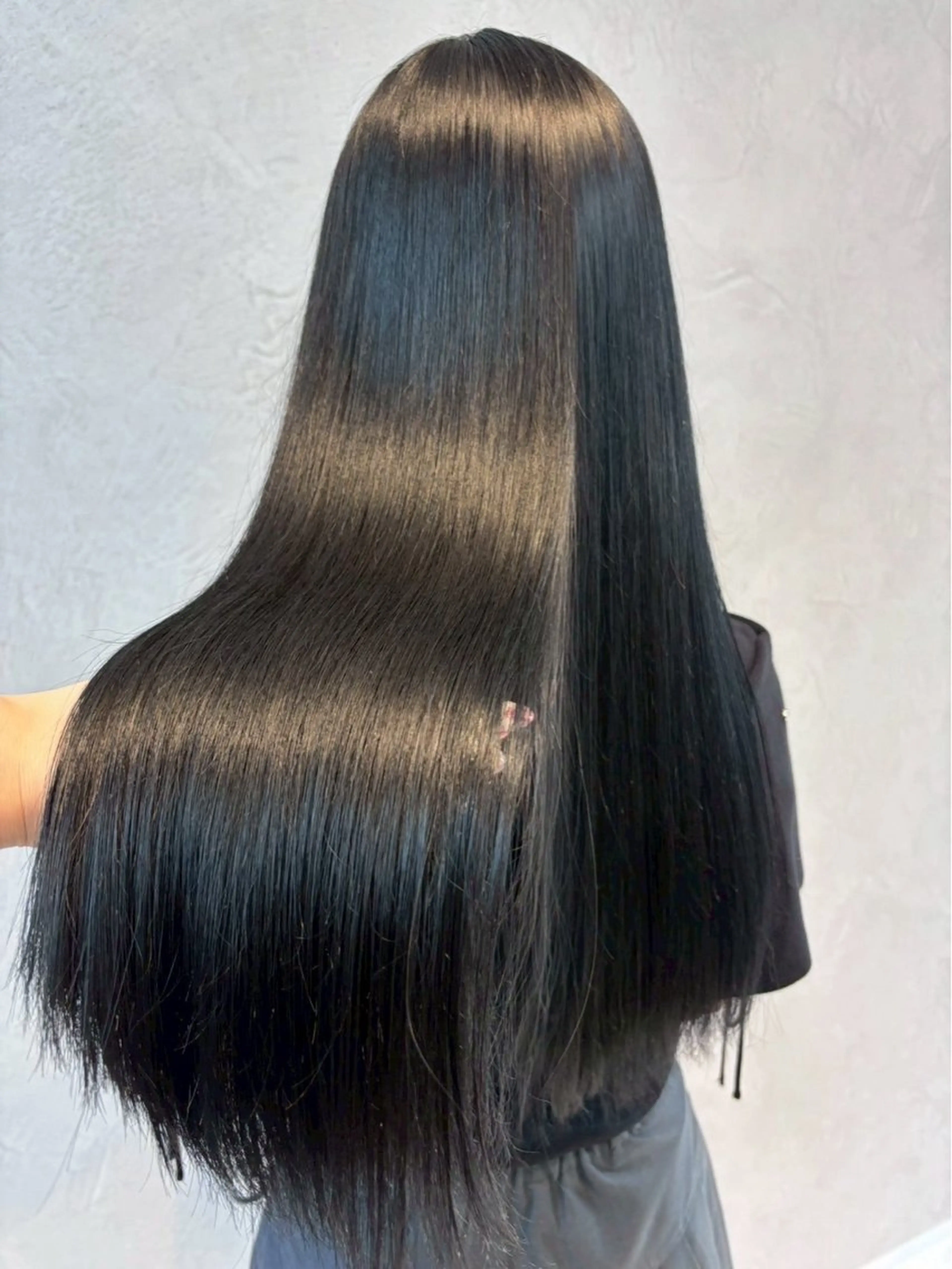 ロング カラー ヘアアレンジ ベージュカラー 黒髪 ブリーチ ブルーカラー ブルーブラック ️🫧中島遼香🫧 Ess🪽髪質改善のヘアスタイル