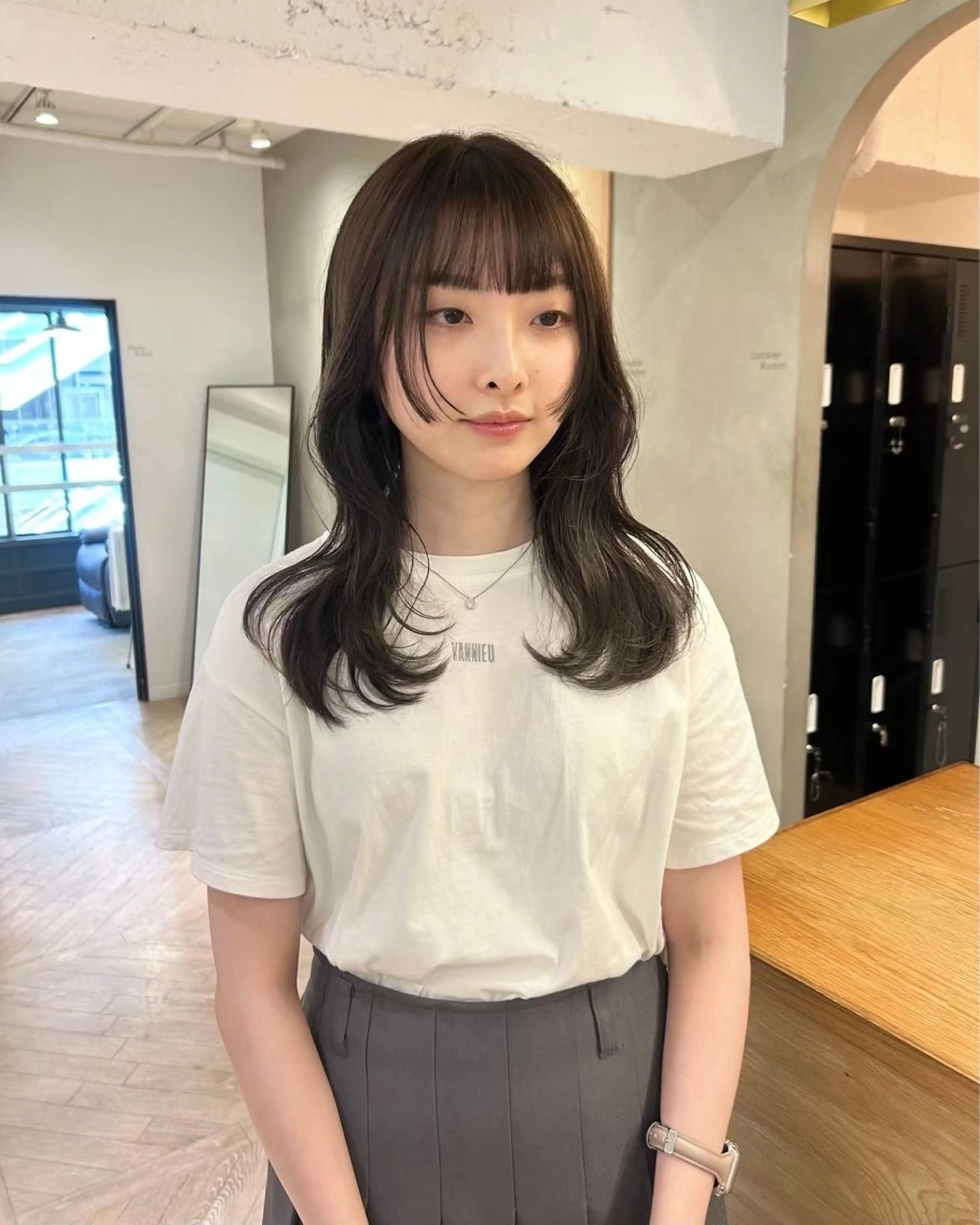 セミロング 顔まわりレイヤー 顔周りカット レイヤーカット LOREN＋透明感 オリーブhirokoのヘアスタイル