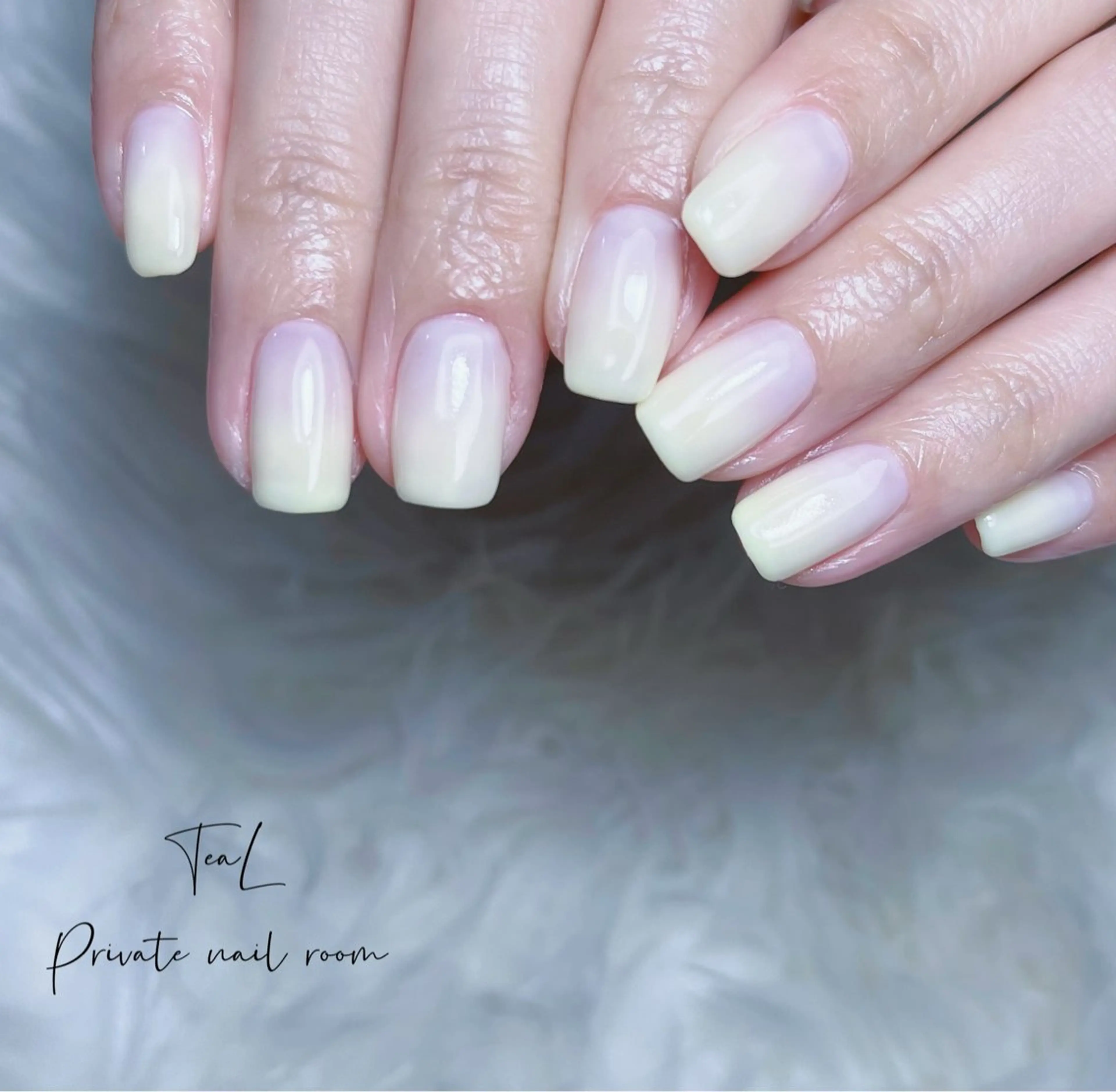 ネイル グラデーション シンプルネイル 春ネイル ハンドネイル TeaL nailのネイルデザイン