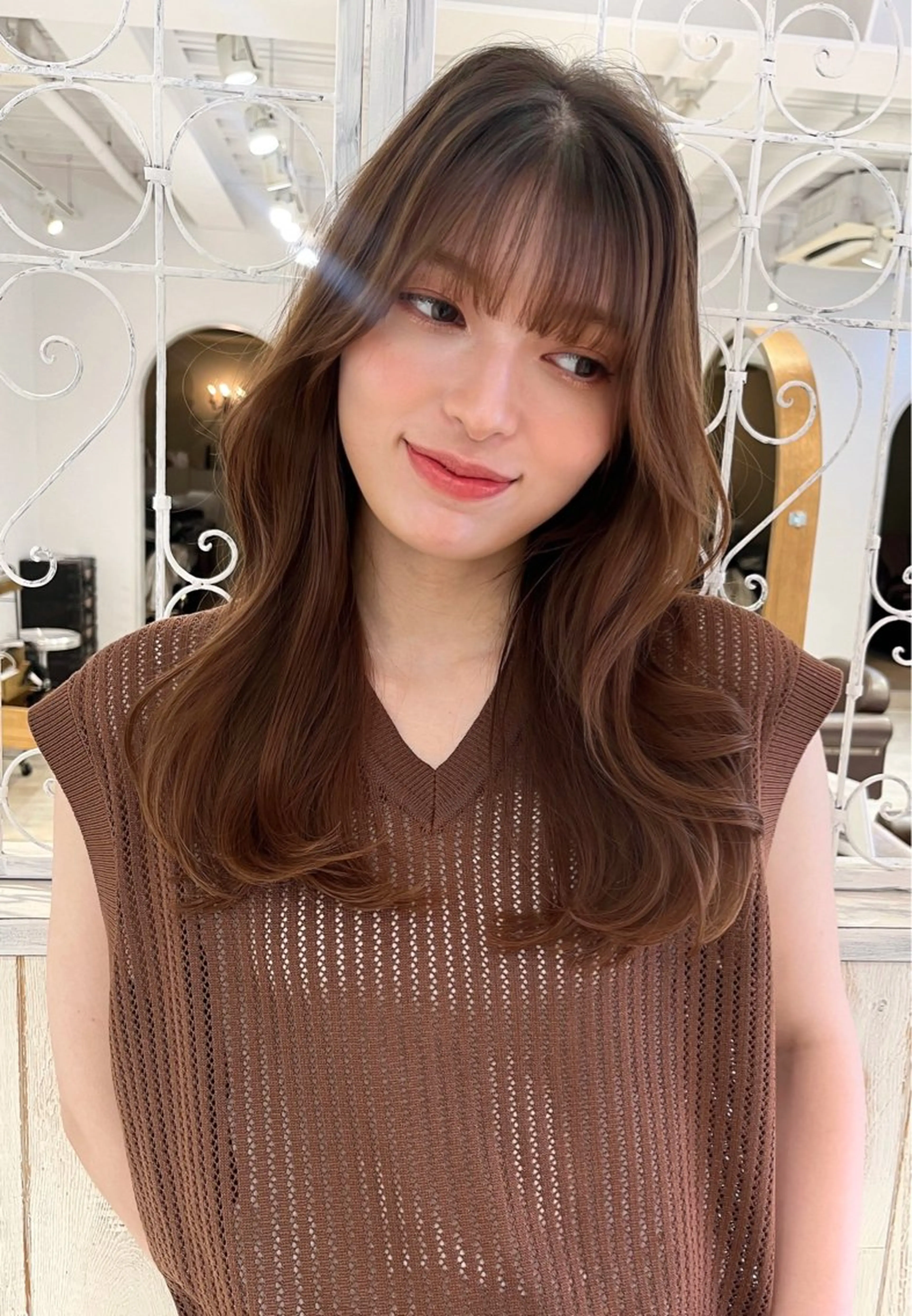 ロング カラー アッシュ ベージュカラー 透明感カラー くびれヘア レイヤーカット カット ヘアカラー 【韓国ヘア×透明感 カラー】笹谷 莉未のヘアスタイル