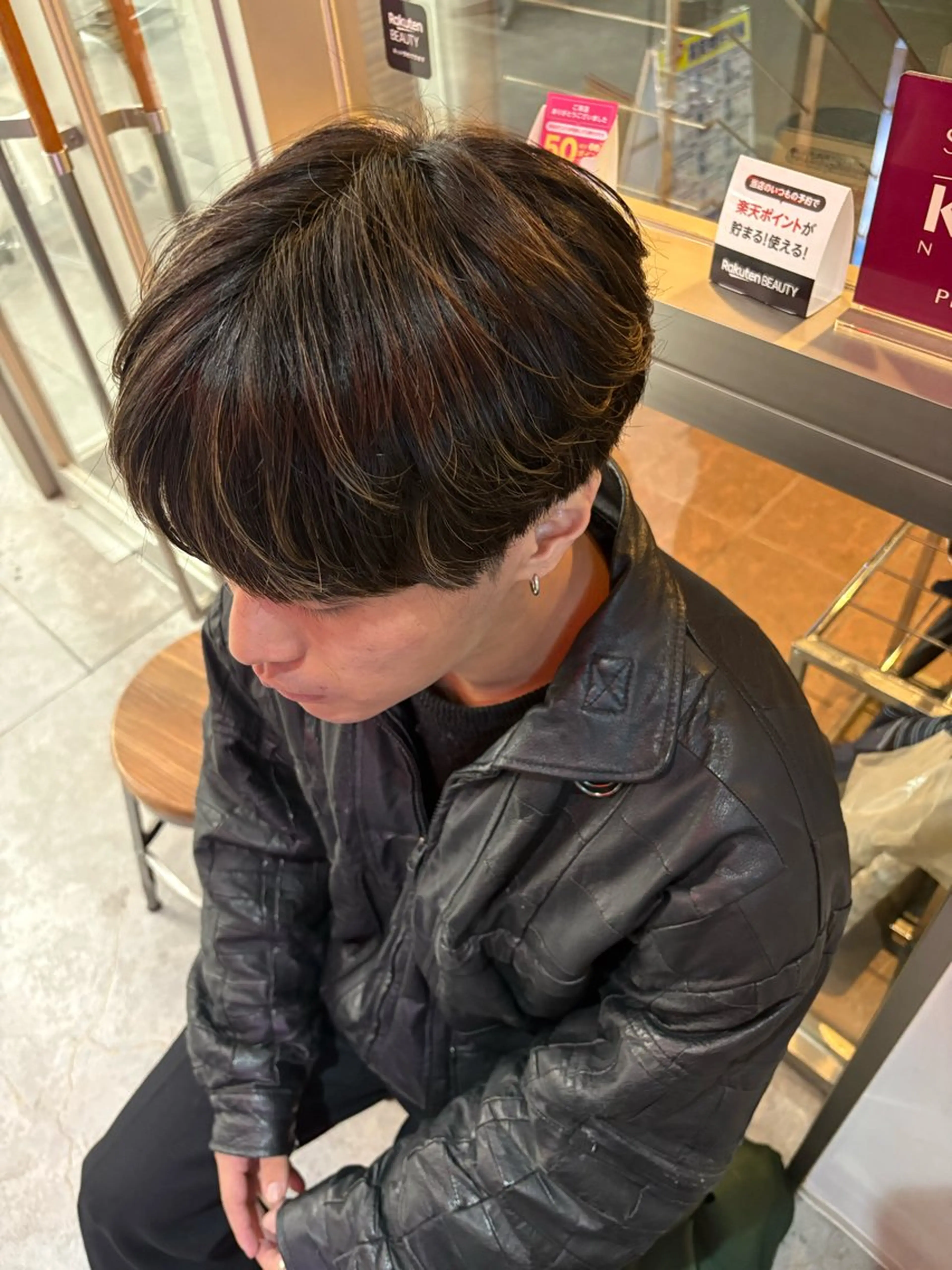 ミディアム メンズ カット メンズパーマ特化 🔥韓国ヘア職人🔥のヘアスタイル