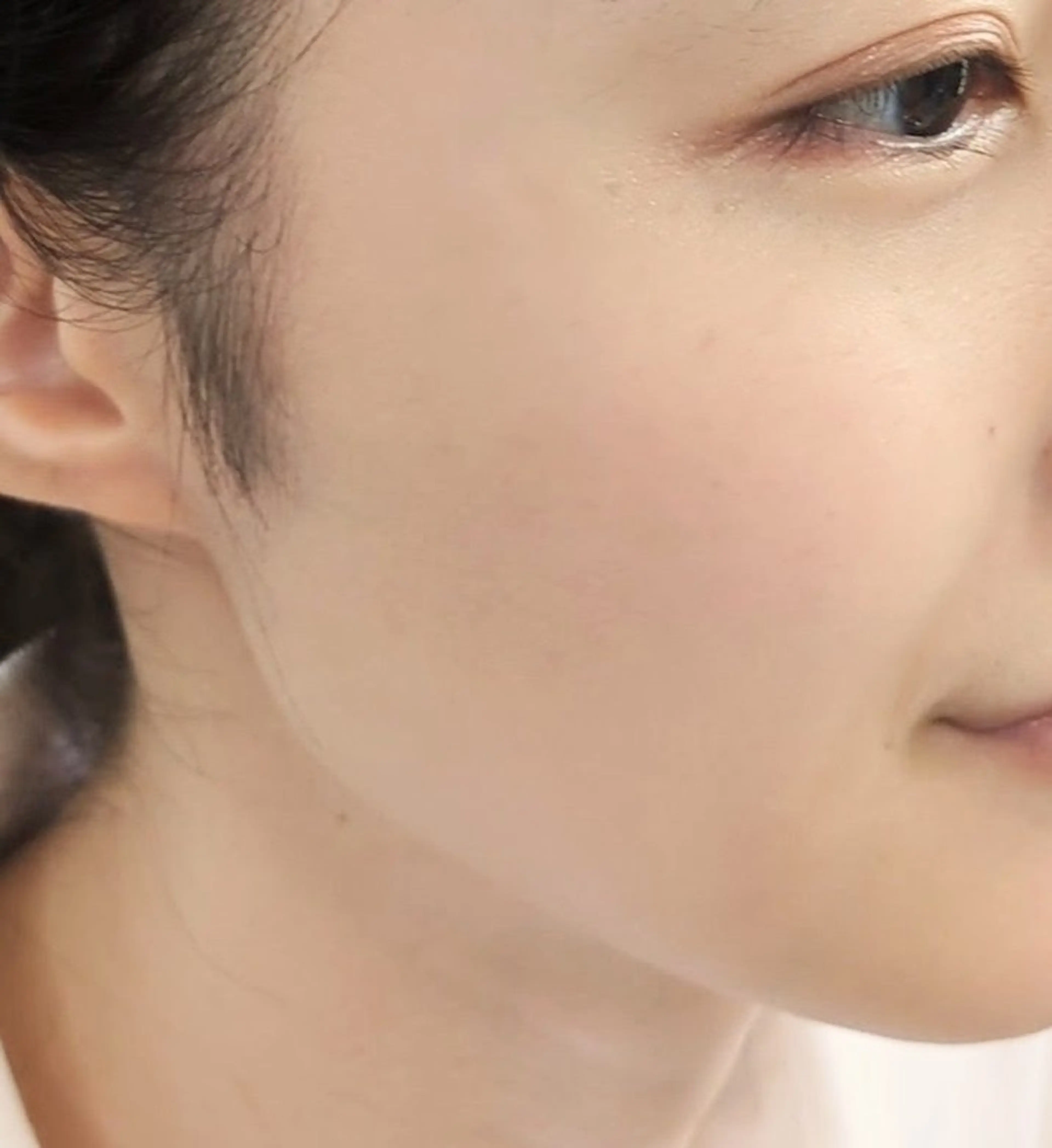 今のお肌の状態は？肌診断機によるお肌診断🔍️の写真