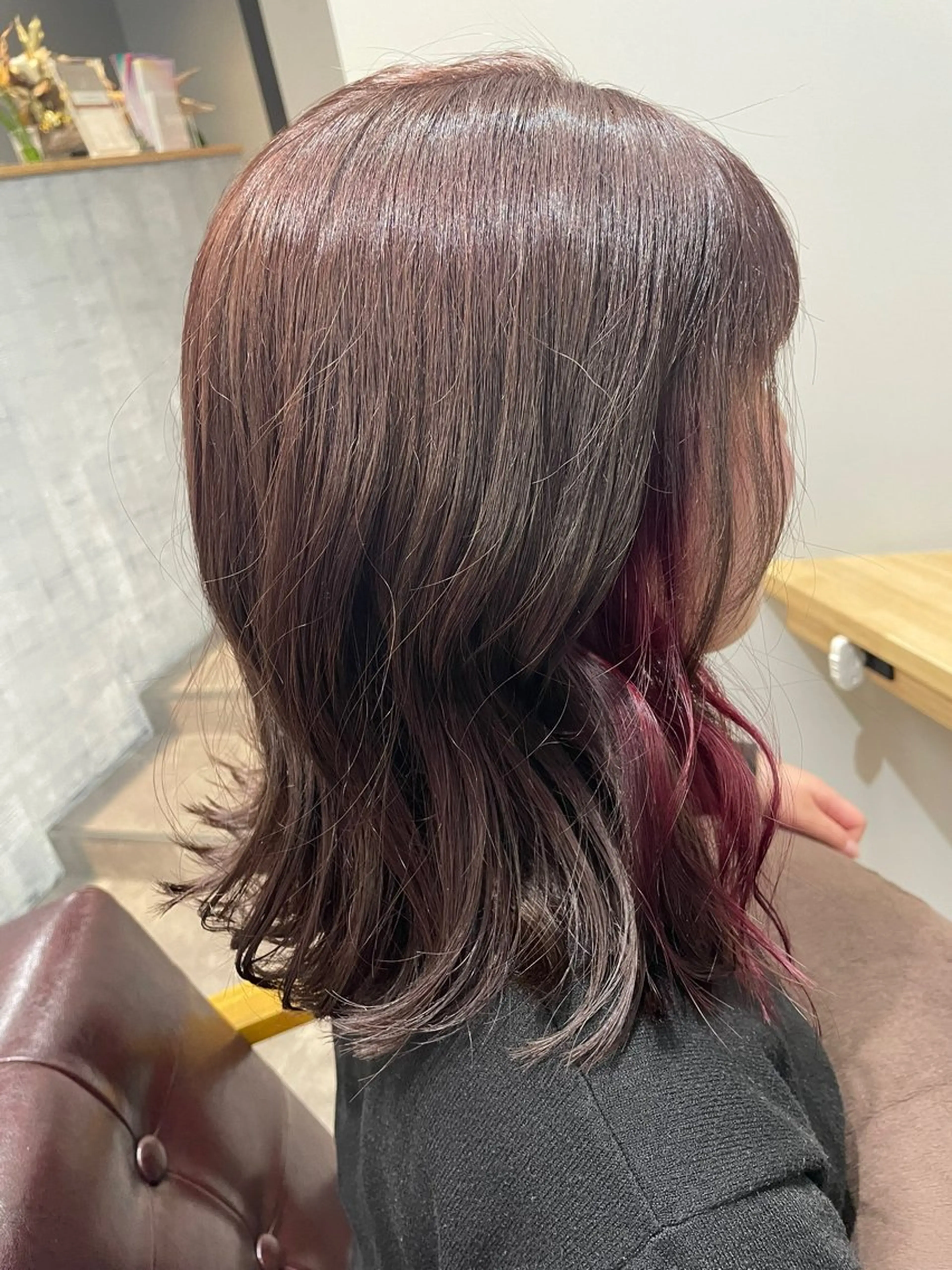 【ご新規様限定30%off】髪質改善カラー＋イヤリングカラー[ショート]（マッサージ＆トリートメント付き）の写真