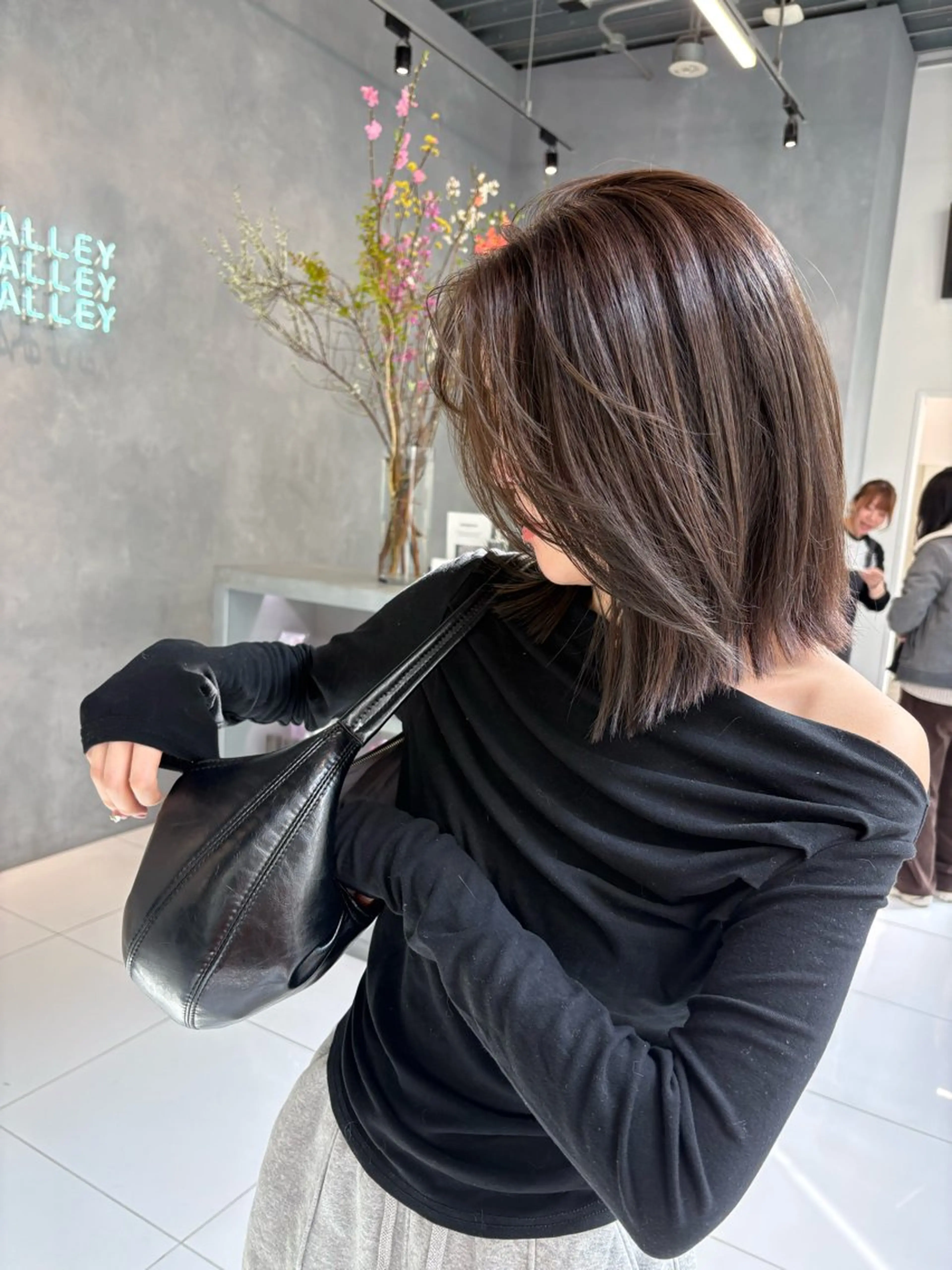 ミディアム 保野加/トレンドボブ 透明感爆発カラーのヘアスタイル