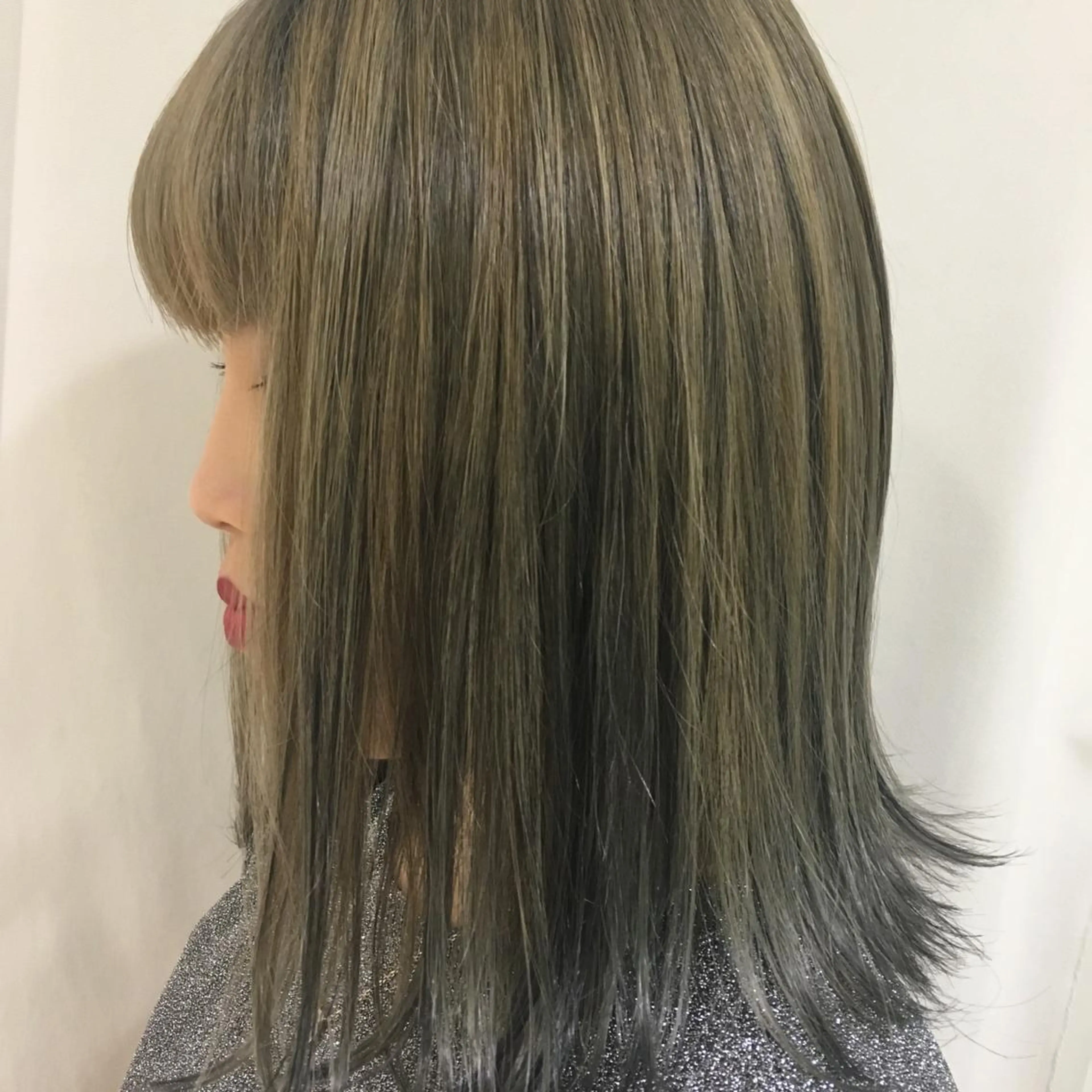 ミディアム カラー ヘアアレンジ ハイトーンカラー ヘアカラー きむえり/髪質改善 /セット/カラーのヘアスタイル