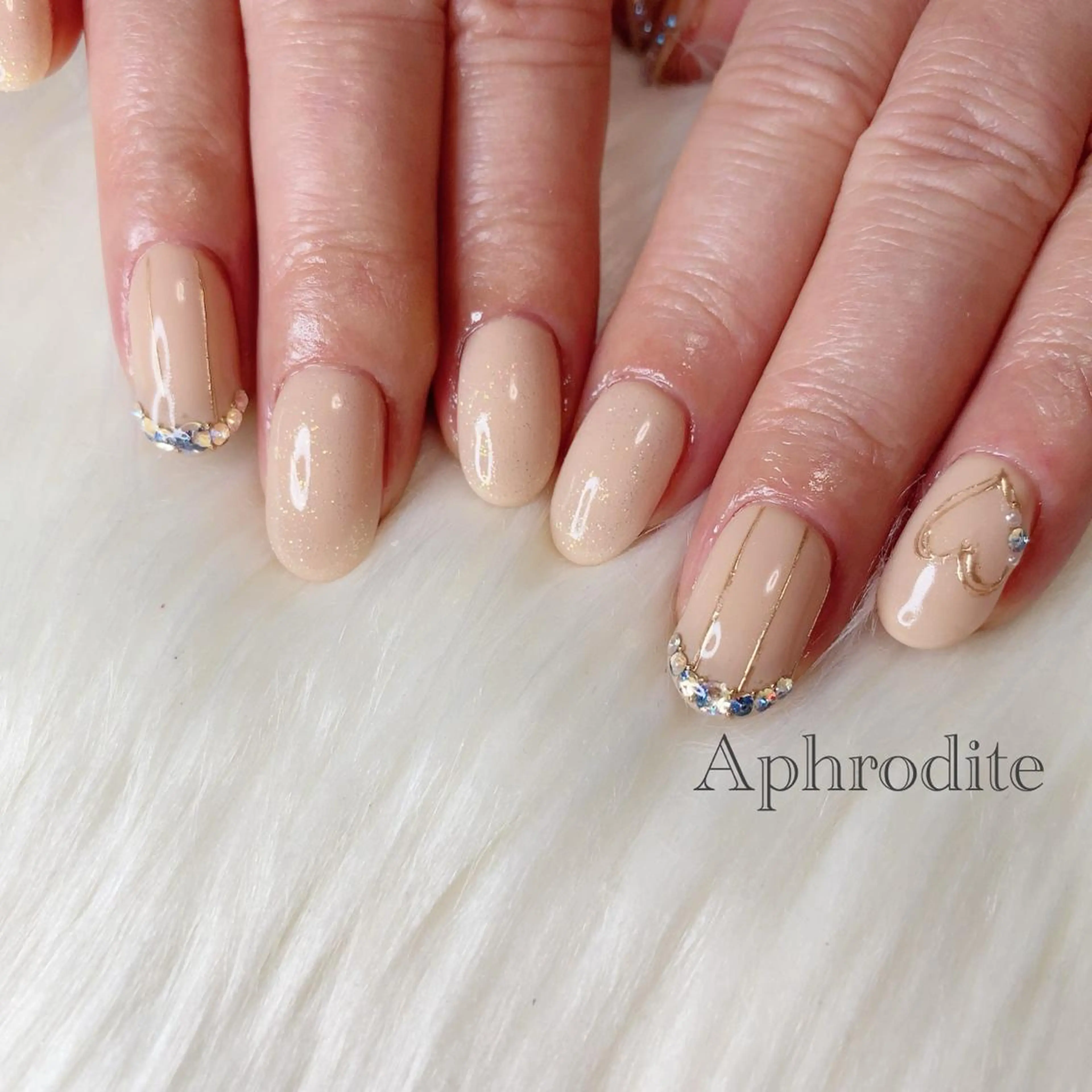 ネイル Aphrodite パラジェル認定サロンのネイルデザイン