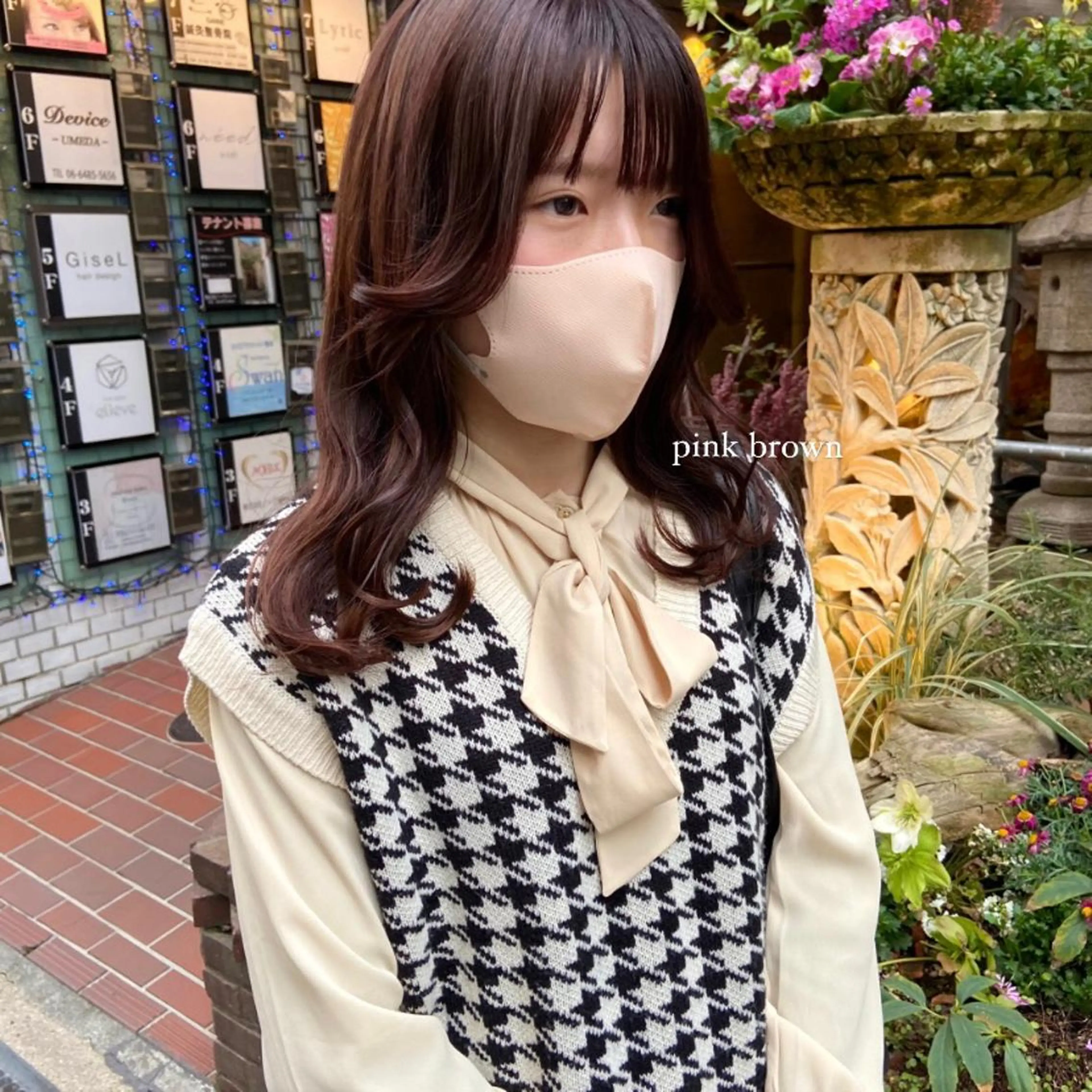 セミロング カラー ベージュカラー ブリーチ ケアブリーチ 透明感カラー ダブルカラー mai 🎀 / 梅田美容室のヘアスタイル