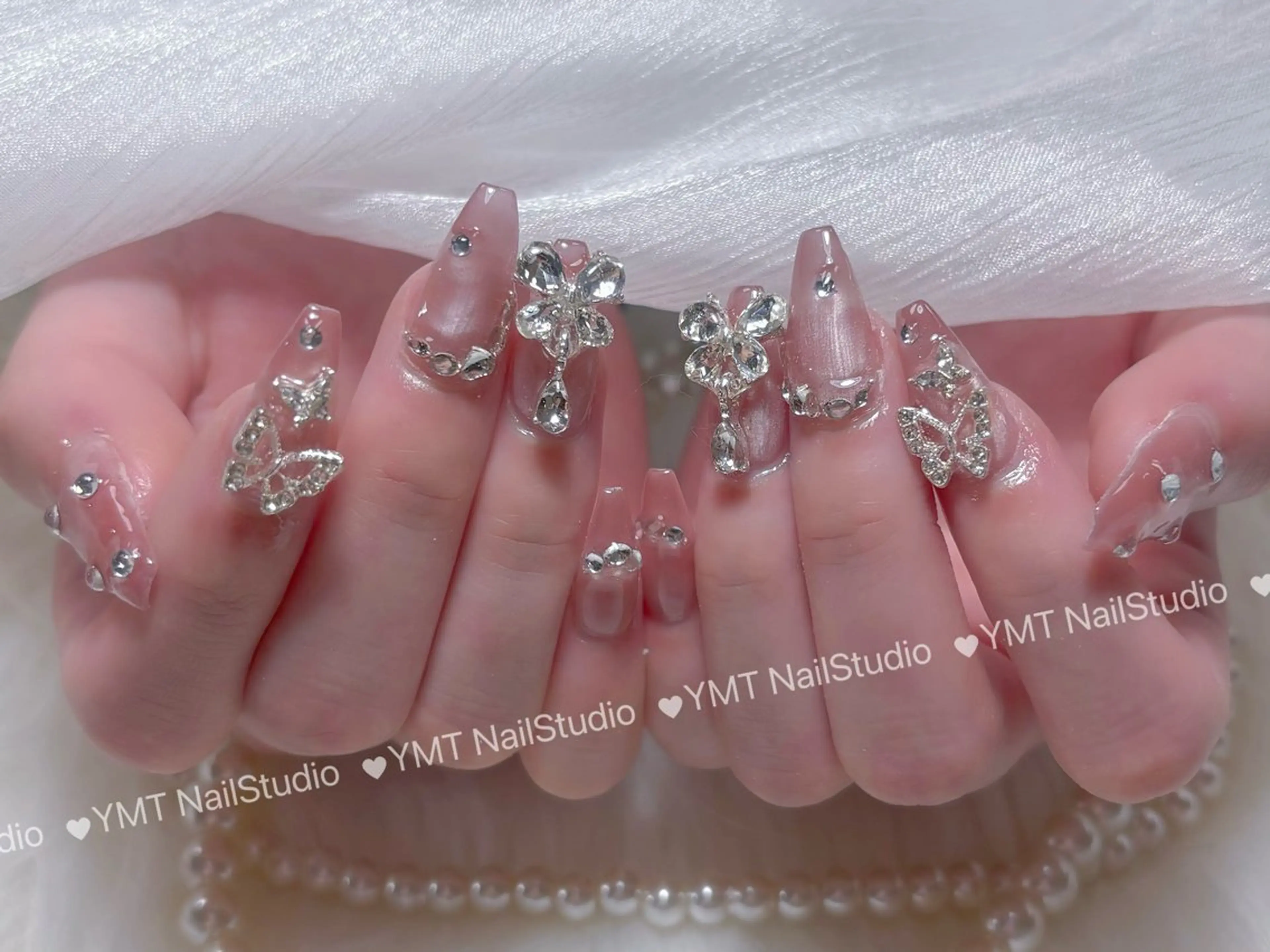 ネイル 長さ出し フットネイル ジェルネイル 韓国ネイル マグネットネイル YMT.NailStudio所属・Pink NailStudioのネイルデザイン