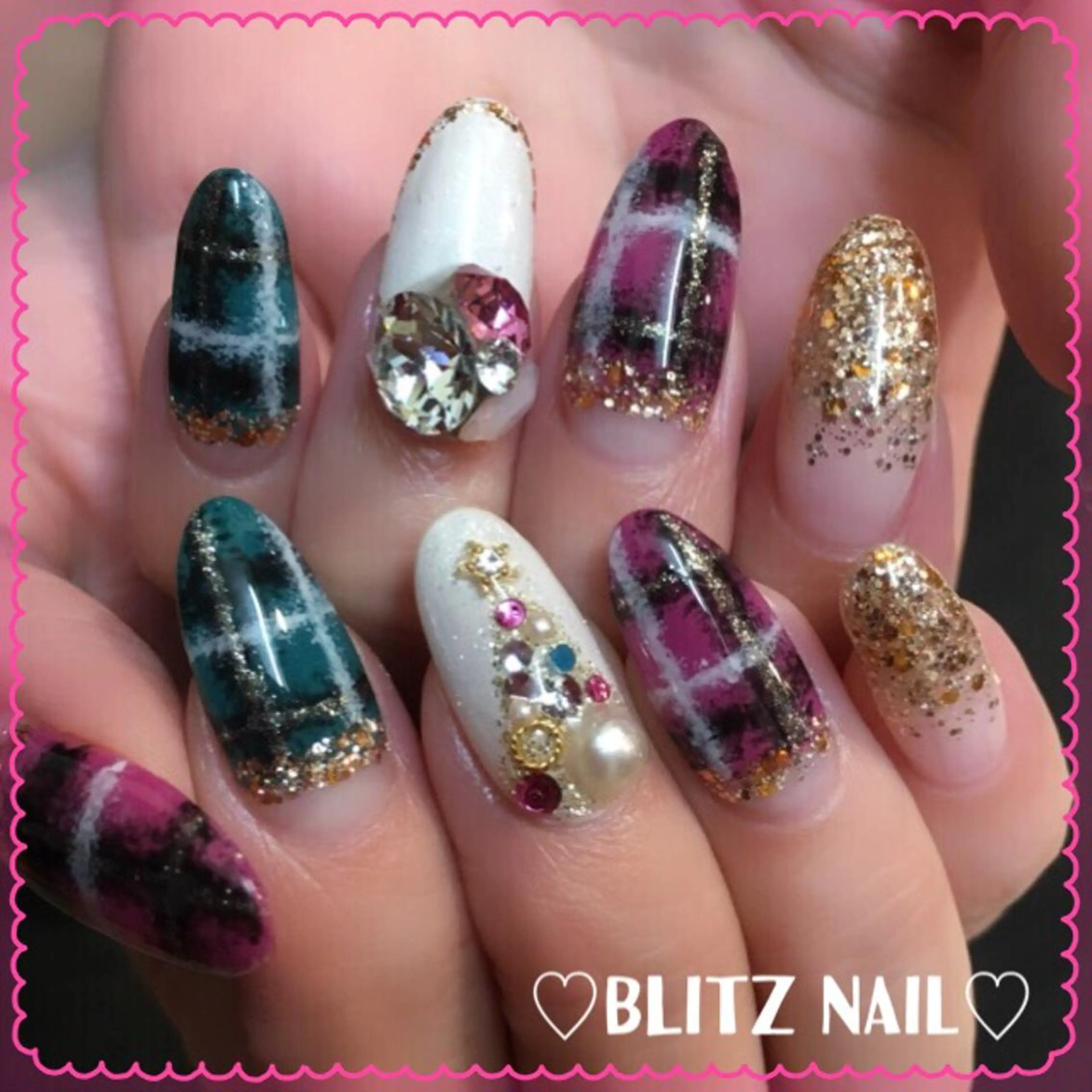 ネイル BLITZ Nail 岩田💅🏻✨のネイルデザイン