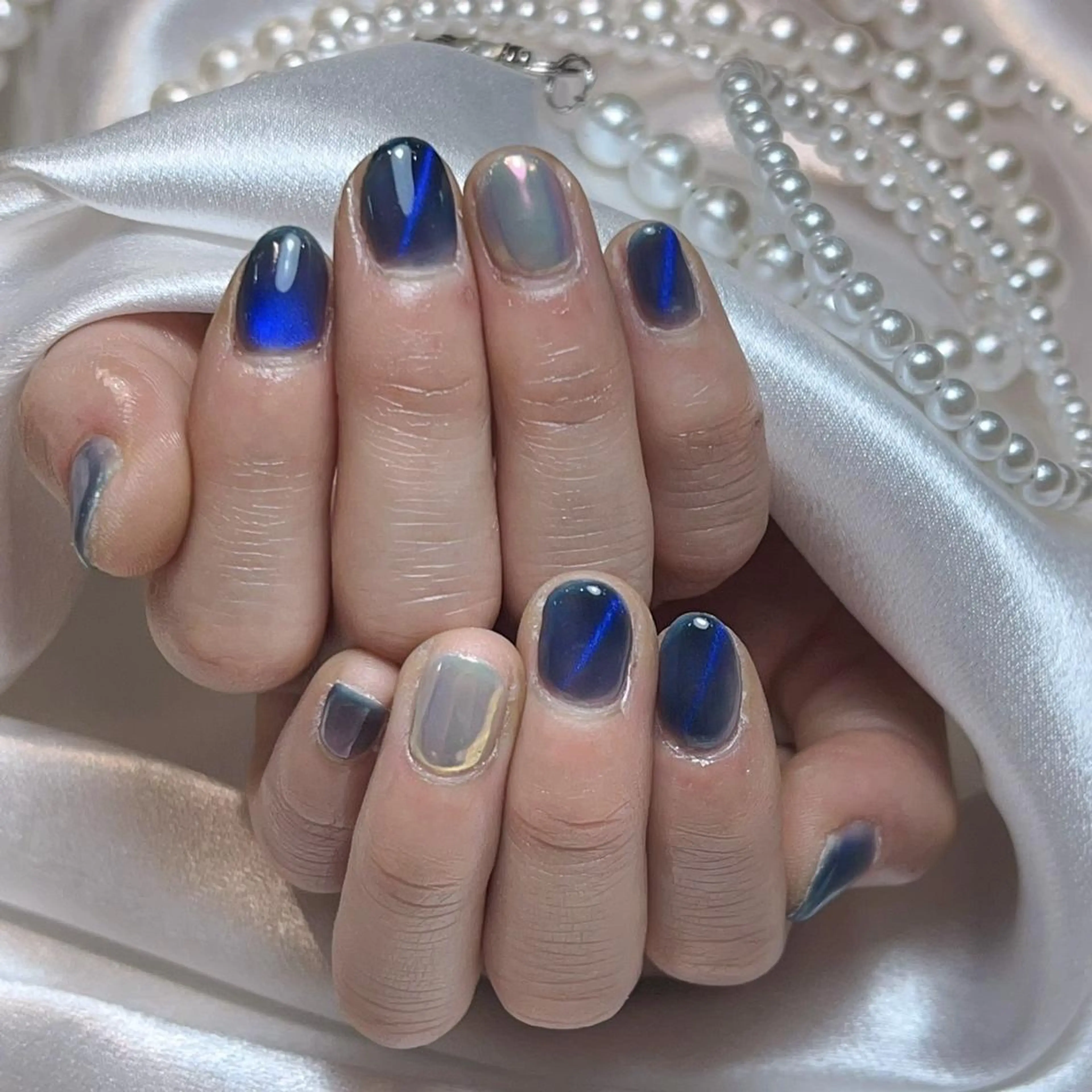 ネイル RAFFINE 月🦋🩵のネイルデザイン