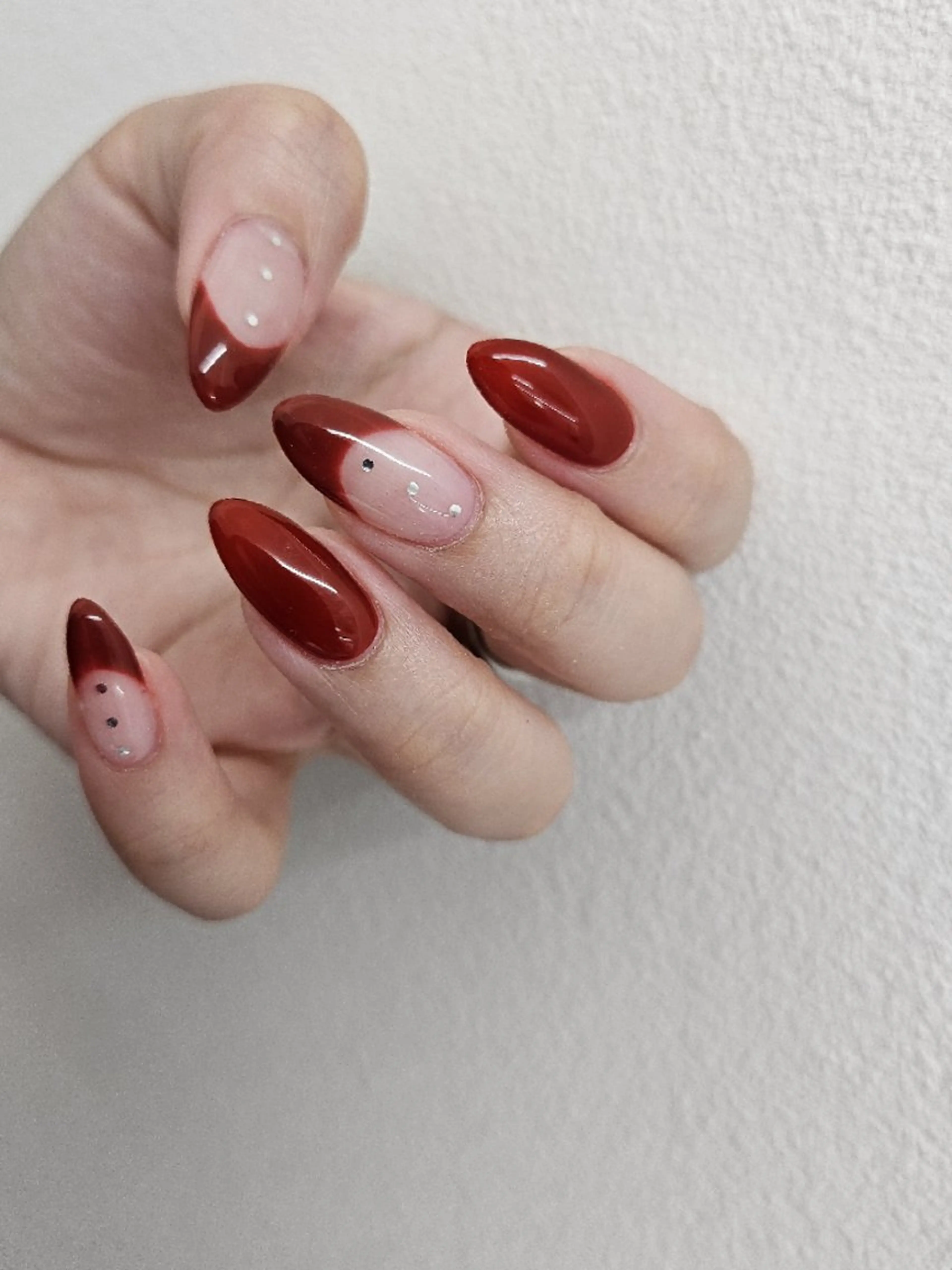 ネイル アートネイル フレンチネイル ジェルネイル パラジェル 赤色 ハンドネイル puku nail 🌼kazu🌼のネイルデザイン