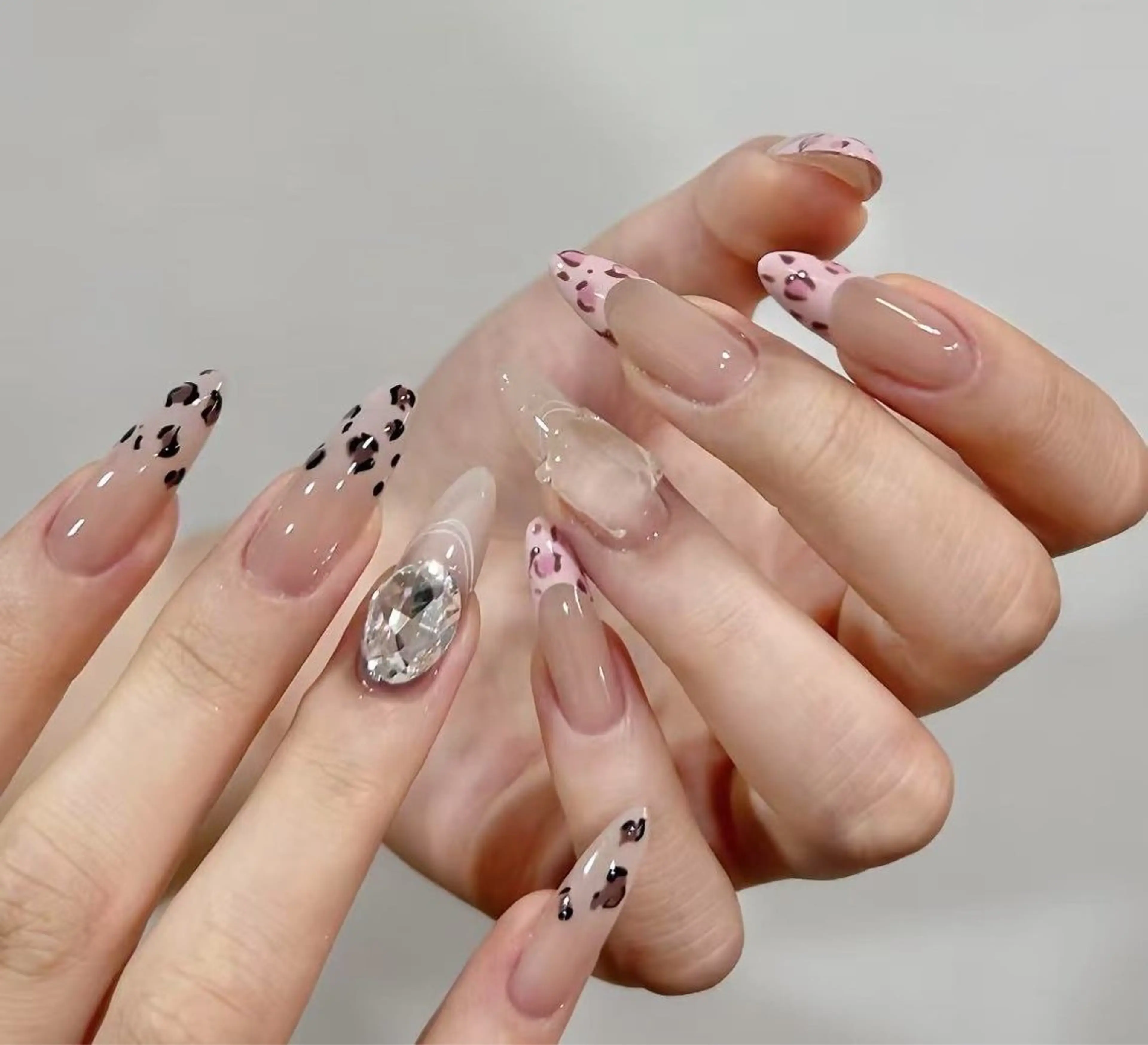 ネイル オーロラネイル フラワーネイル フットネイル フレンチネイル ジェルネイル ハンドネイル BabyYouMi ねねのネイルデザイン