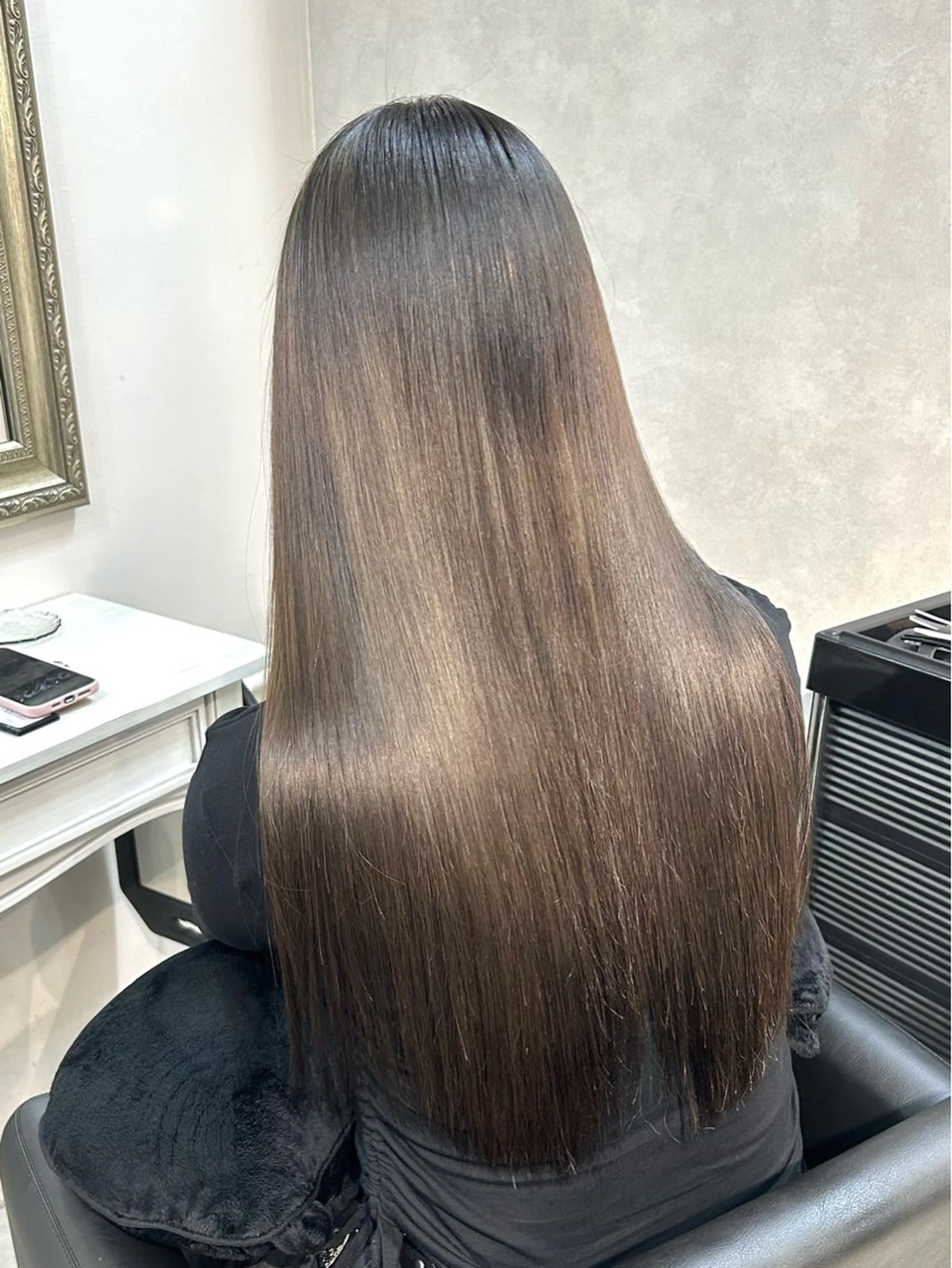 ロング カット 縮毛矯正 トリートメント ✨10000円以内で 叶う艶髪✨のヘアスタイル