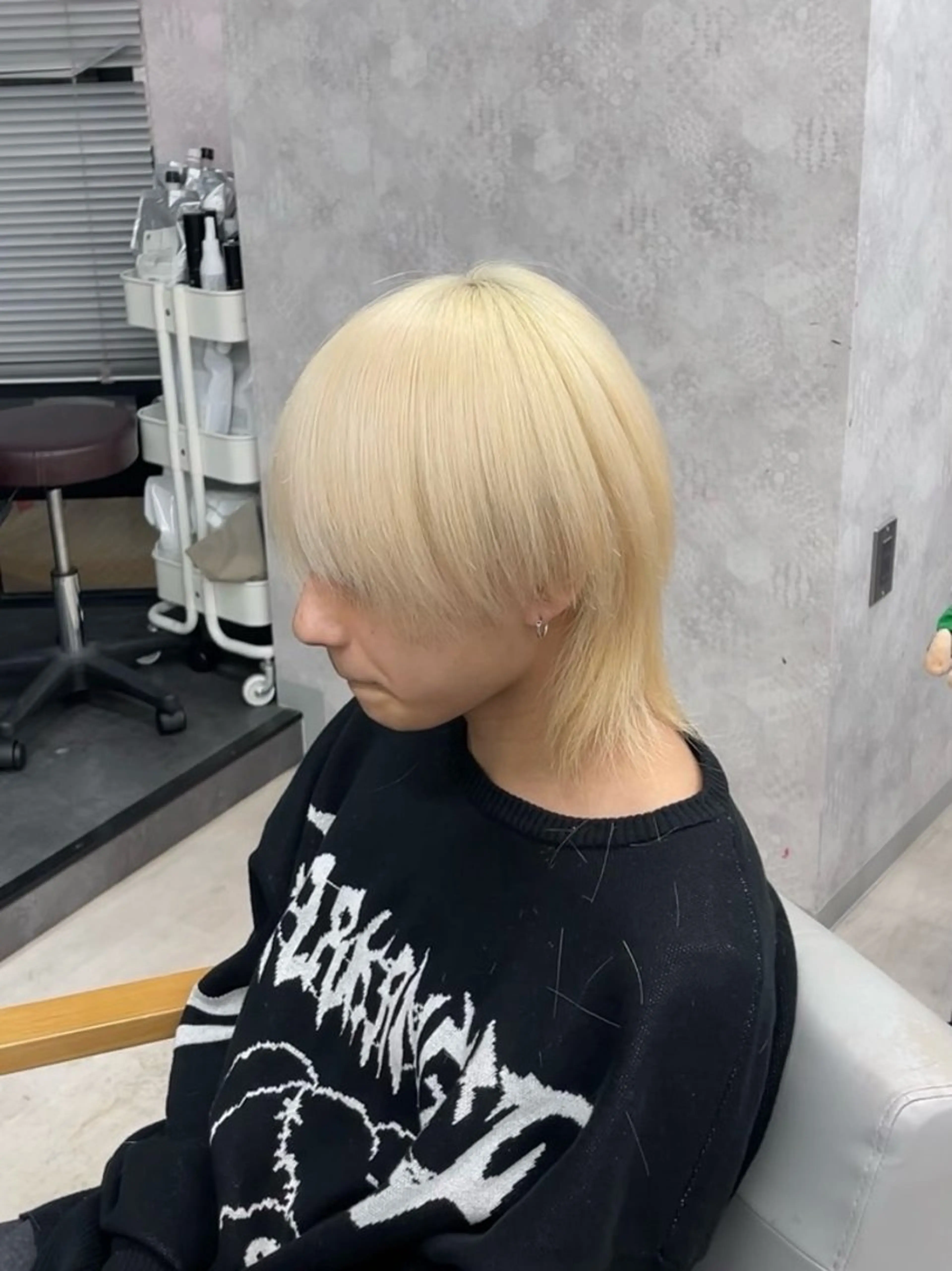 💁🏻‍♂️メンズ限定💁🏻‍♂️【ブリーチ1回➕韓国風カラー➕ダメージ補修トリートメント⚠️日付指定⚠️の写真