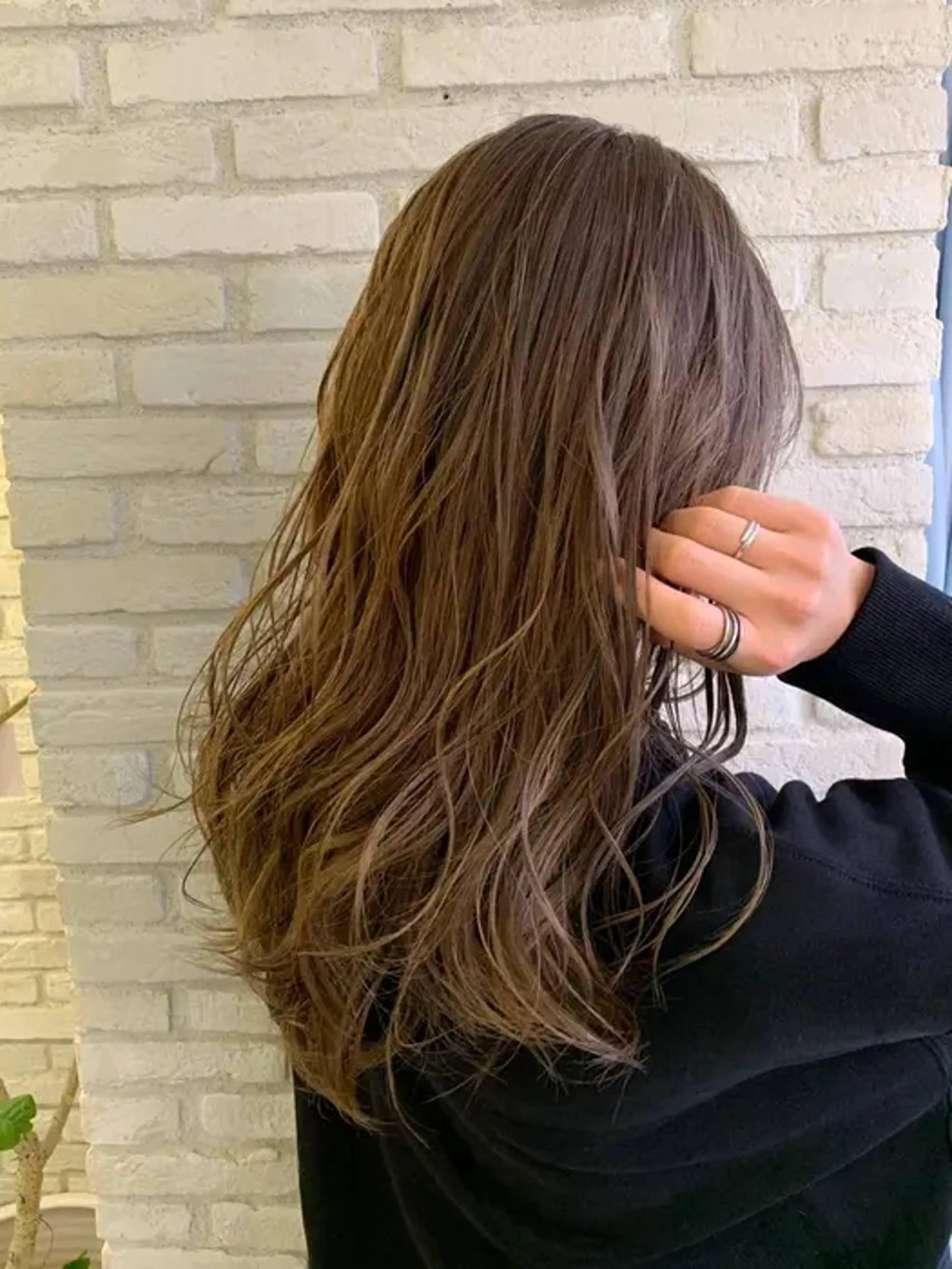 セミロング カット ヘアカラー トリートメント 透明感ヘアカラー chiharuのヘアスタイル