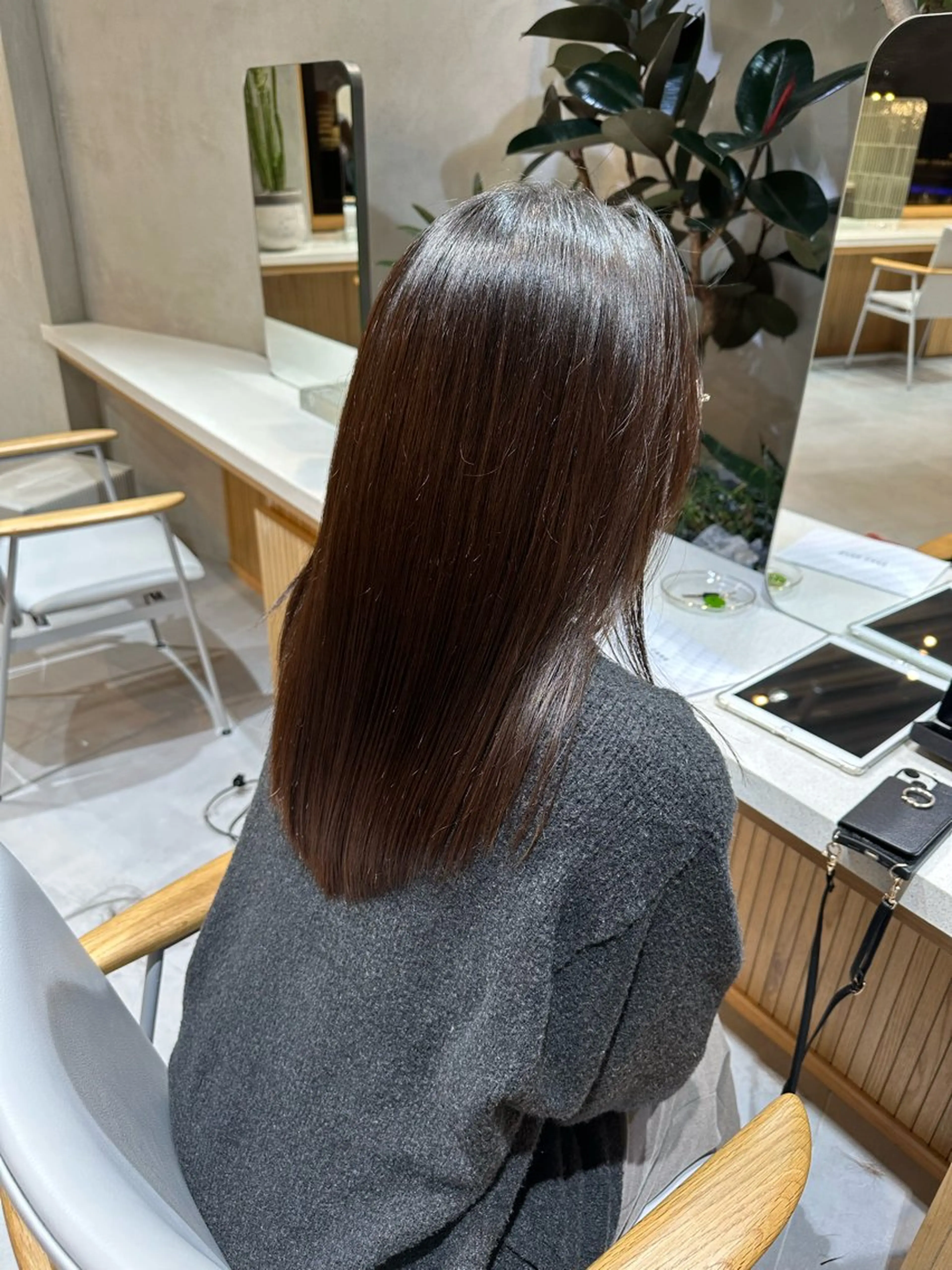 セミロング 和田 あおいのヘアスタイル