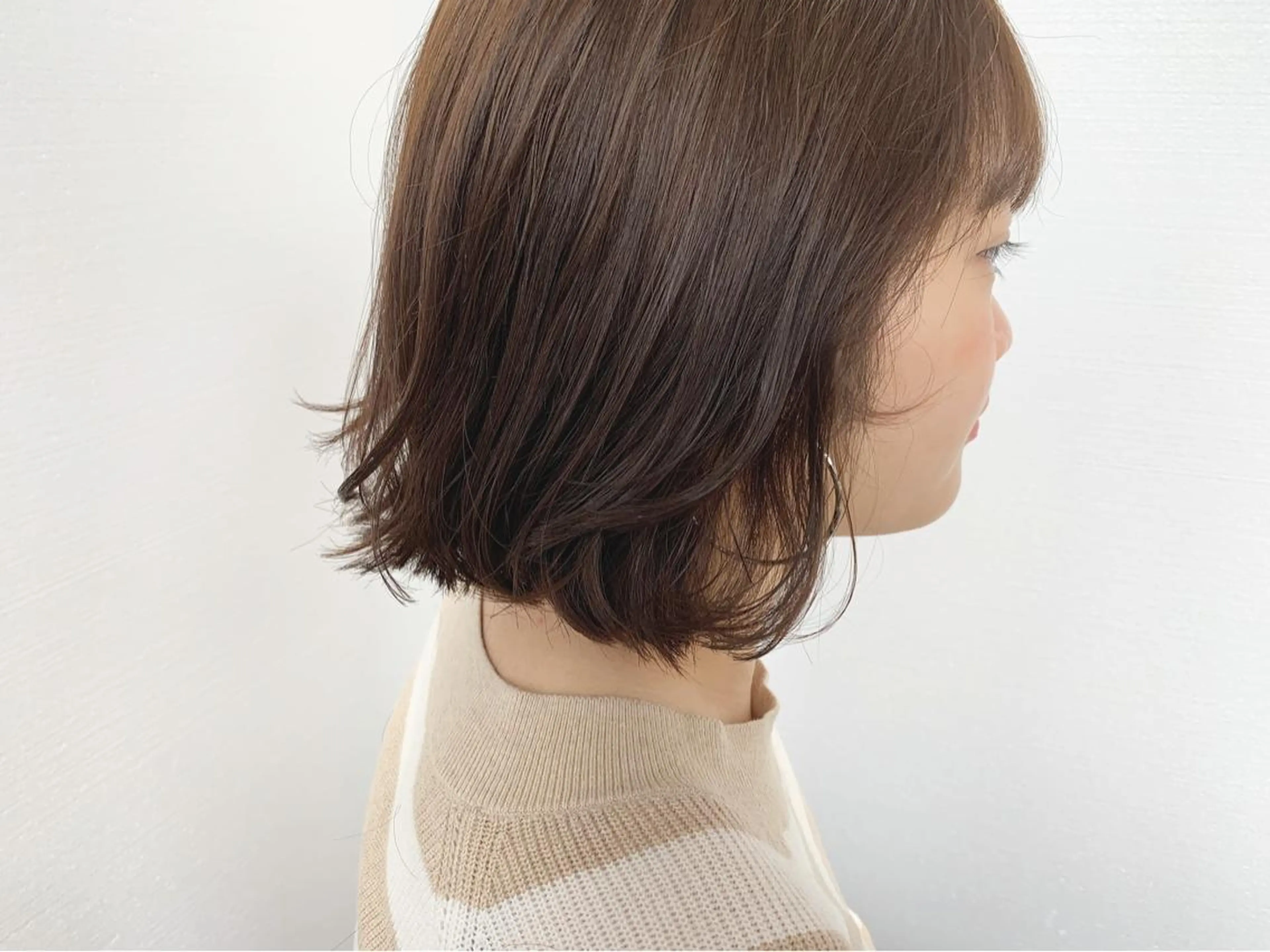 ミディアム カラー ベージュカラー ボブ 【Uneユヌ】菊地 春那のヘアスタイル