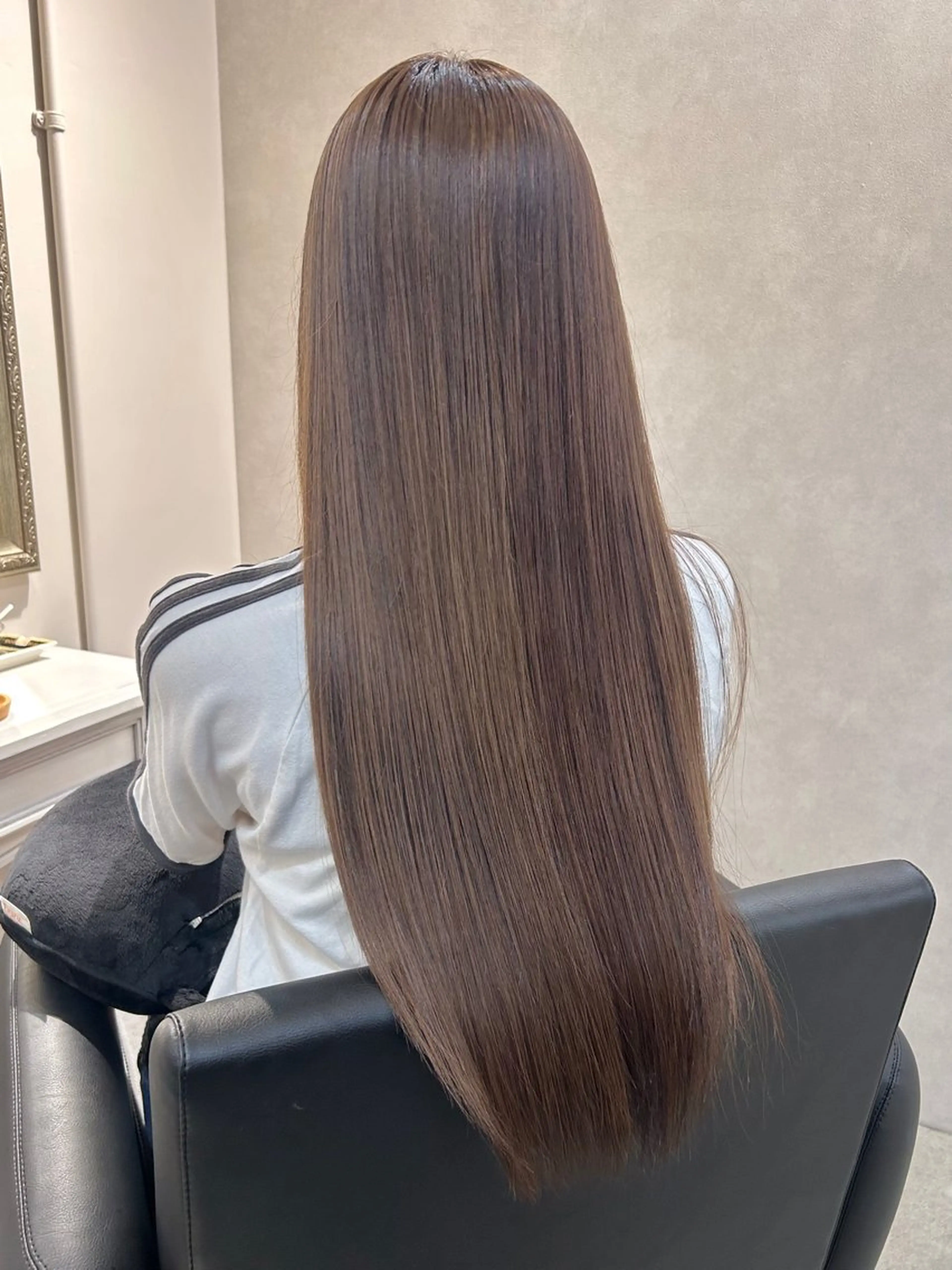 ロング カット 縮毛矯正 トリートメント ✨10000円以内で 叶う艶髪✨のヘアスタイル