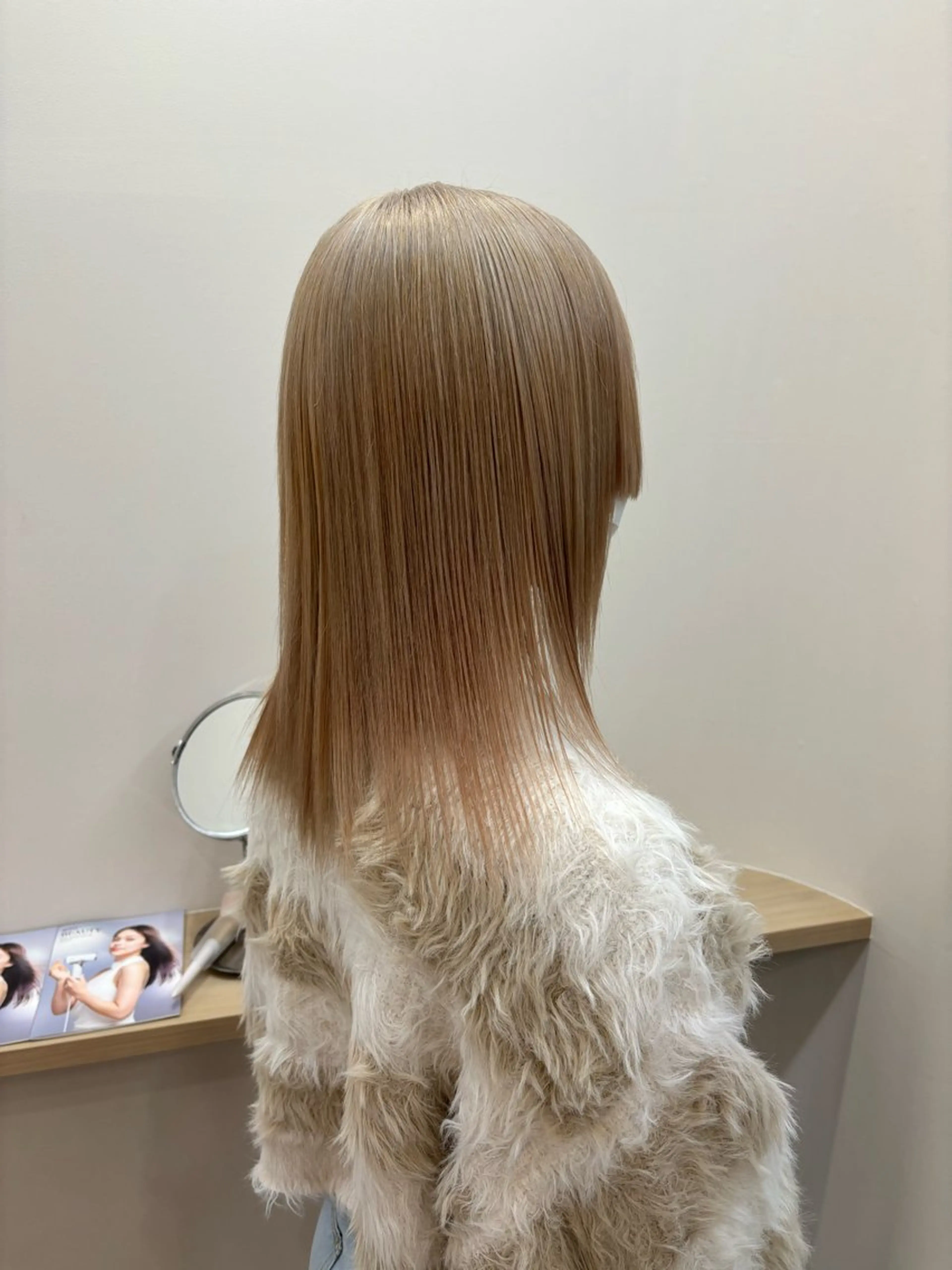 ミディアム ヘアカラー トリートメント と きのヘアスタイル