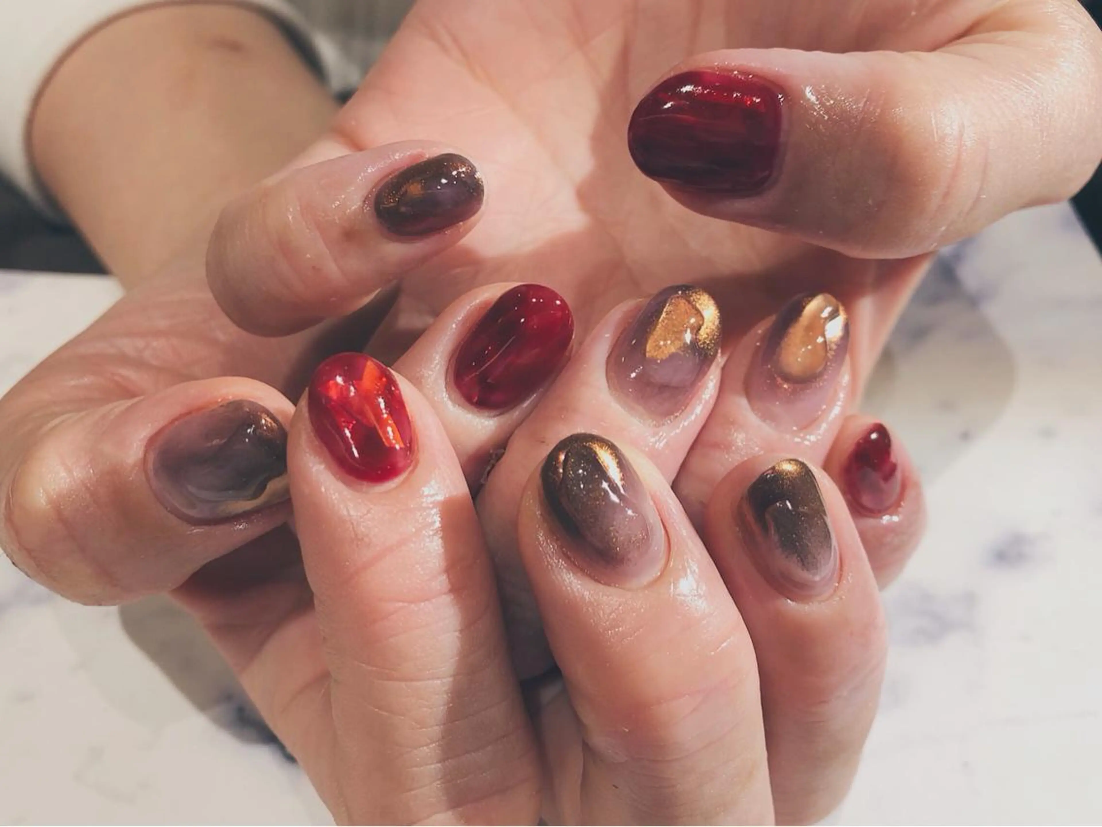 ショート ネイル マツエク・マツパ ハンドネイル illum hicariのネイルデザイン