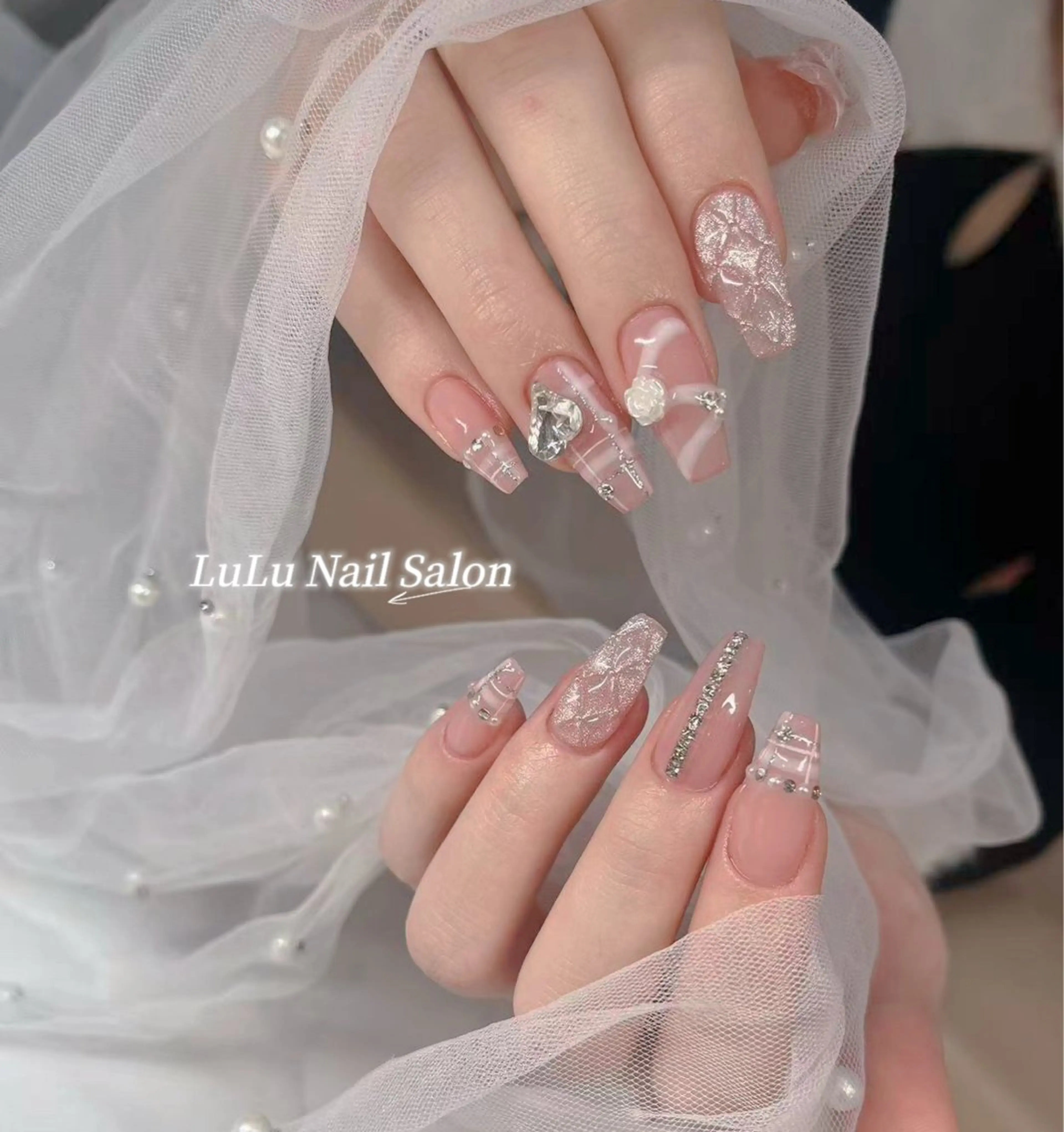 ネイル ハンドネイル LULU Nail  Salon 新宿所属・LU LU NailSalonのネイルデザイン